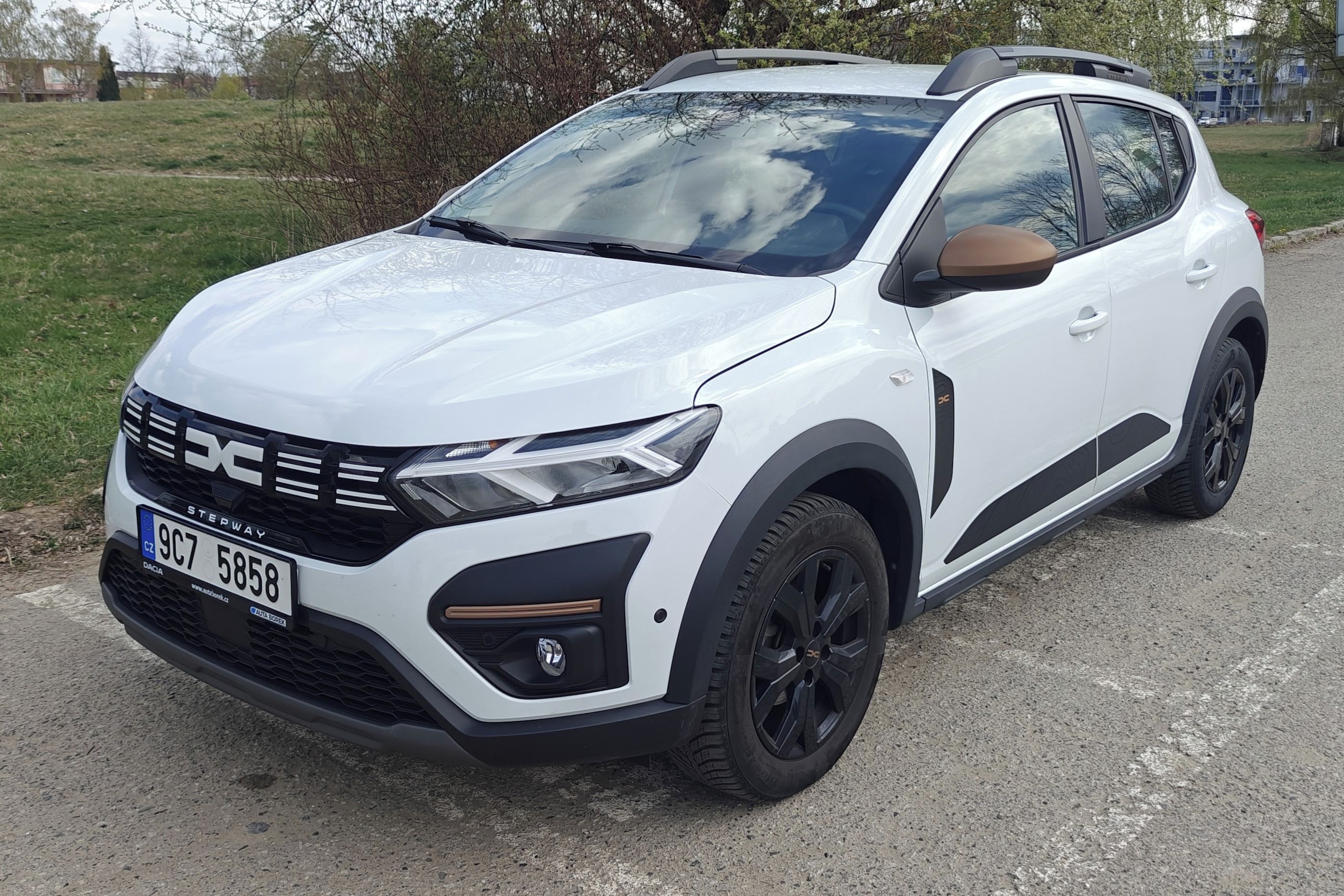 Dacia Sandero, 1.0 TCe LPG, Stepway Extreme - fotka 2