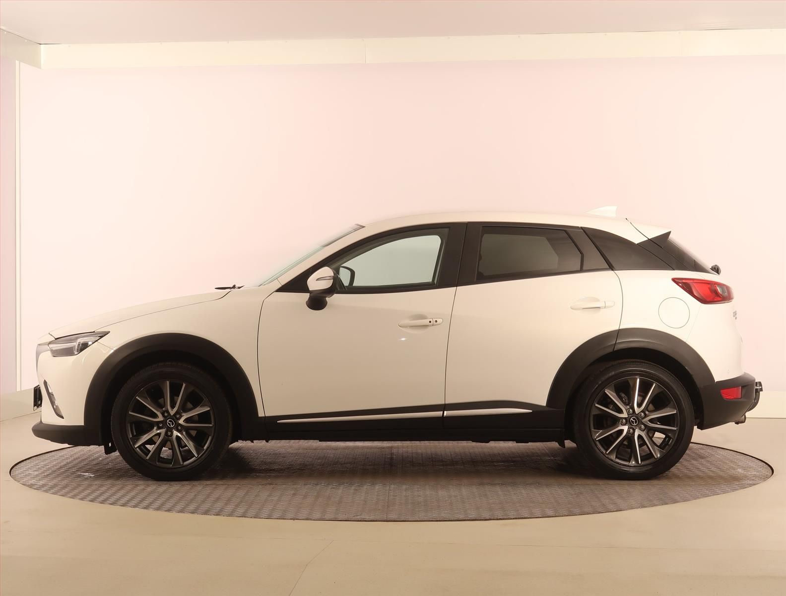Mazda CX-3, 2.0 Skyactiv-G, 4X4 - fotka 3