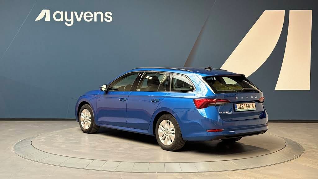 Škoda Octavia, 2.0 TDI 85kW Ambition Combi - fotka 3