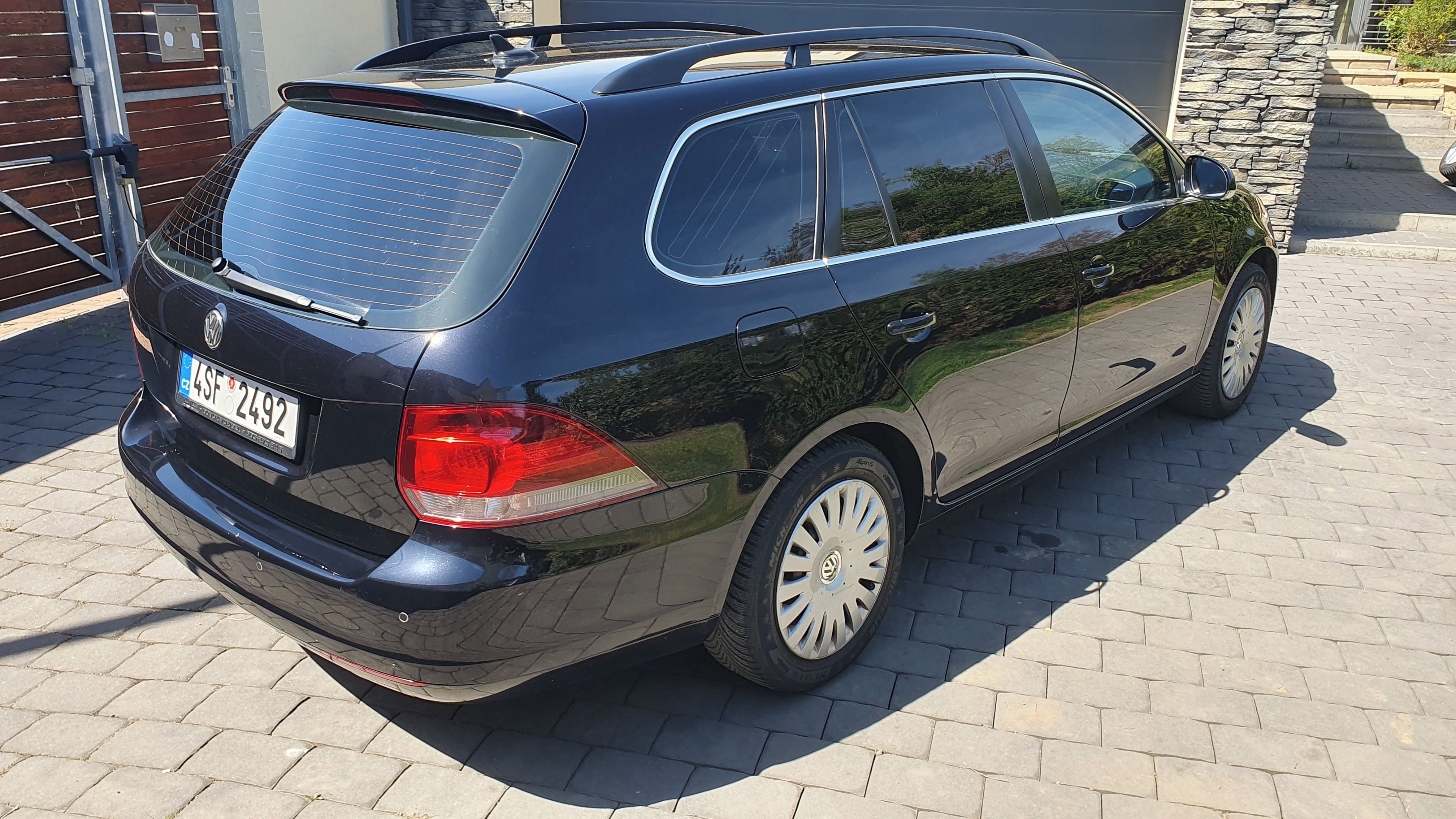 Volkswagen Golf, 2.0 TDI Manual, skvělý stav - fotka 5