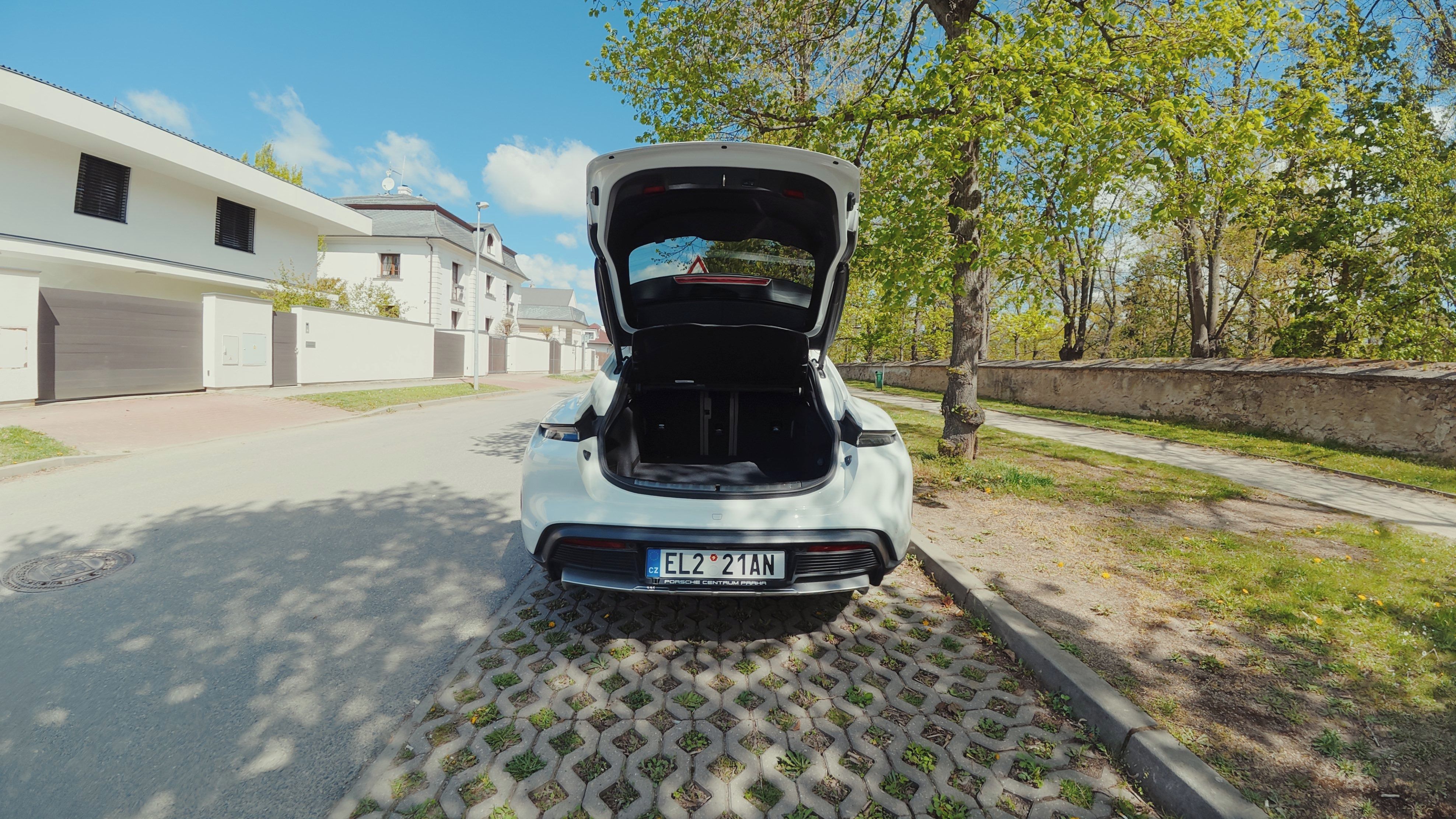 Porsche Taycan, 4S Cross Turismo, záruka - fotka 6