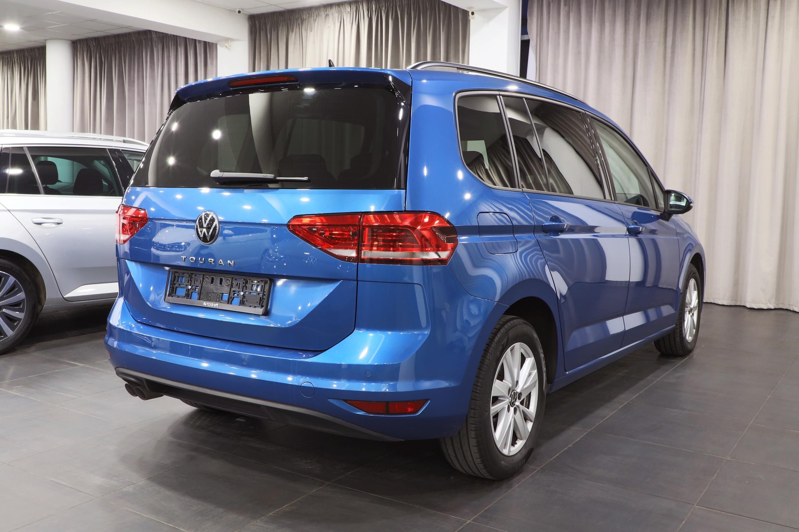 Volkswagen Touran, 2.0 TDI 110kW DSG / ALU 16'' - fotka 3