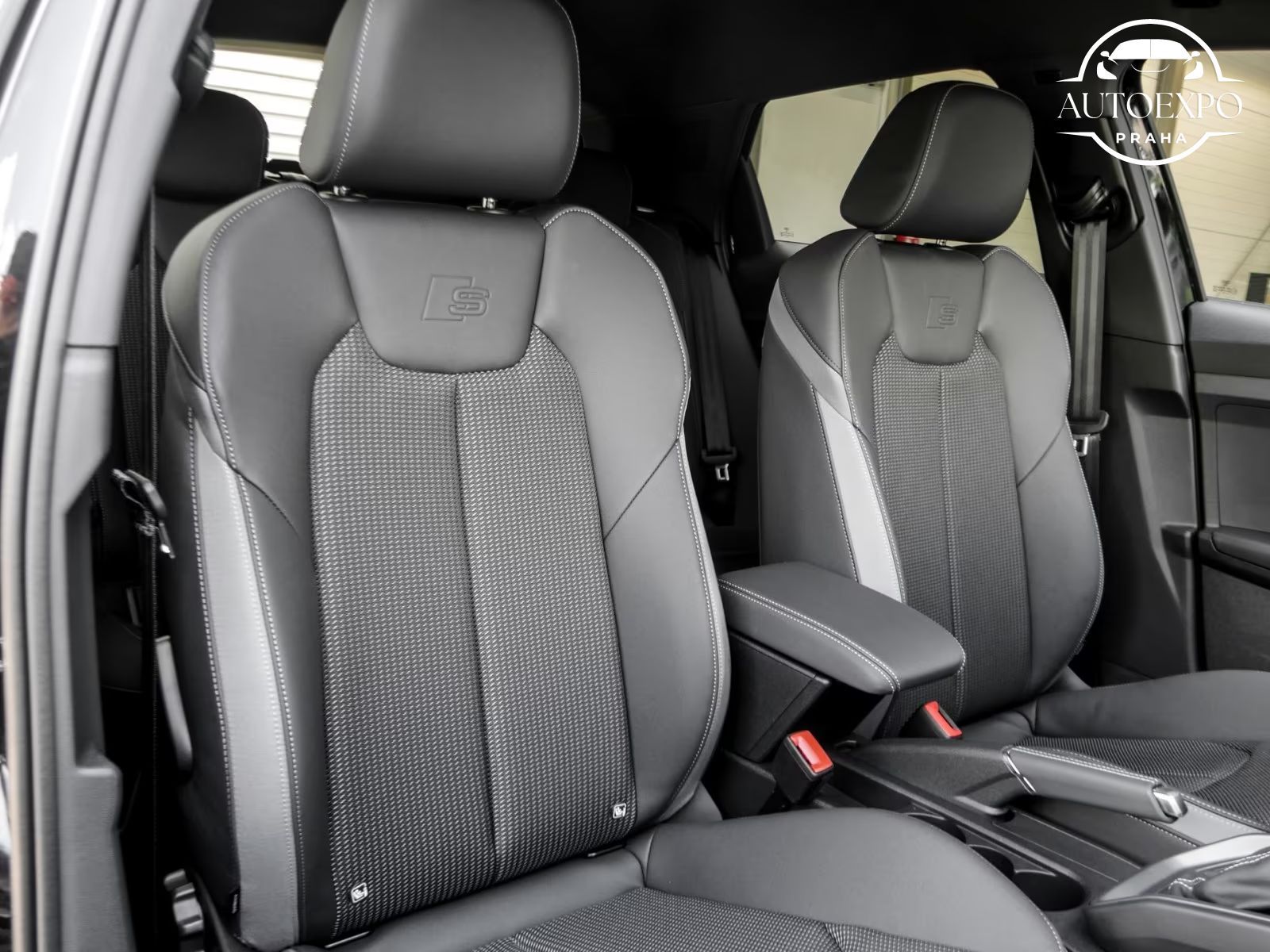 Audi A1, Sportback 30 S LINE - fotka 6