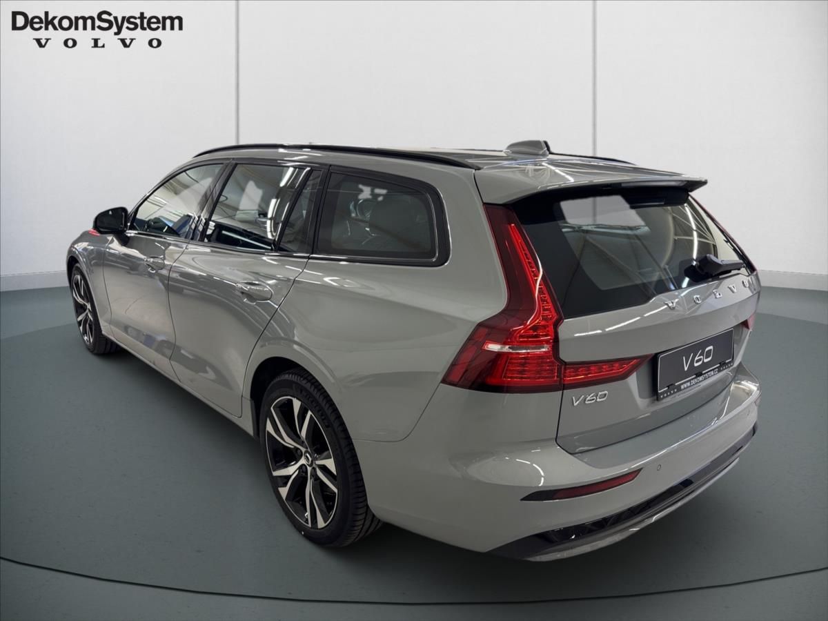 Volvo V60, 2,0 B4 FWD Plus Dark 5418 - fotka 4