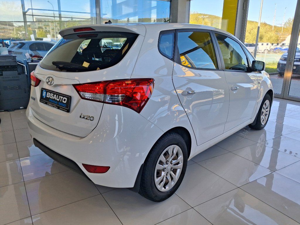 Hyundai ix20, 1.4i 66kW 2016 - fotka 6