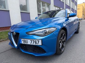 2.0T Q4 AT8 ZF Veloce