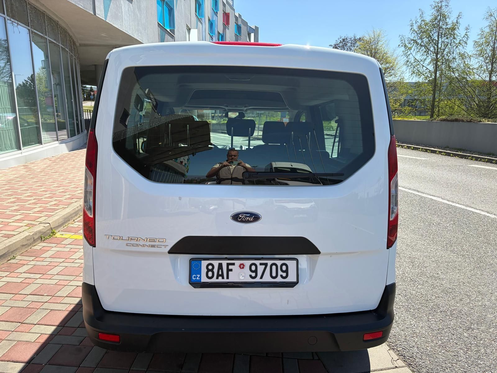 Ford Tourneo Connect, 1.5TDCi 74kW*PO SERVISU*ČR* - fotka 5
