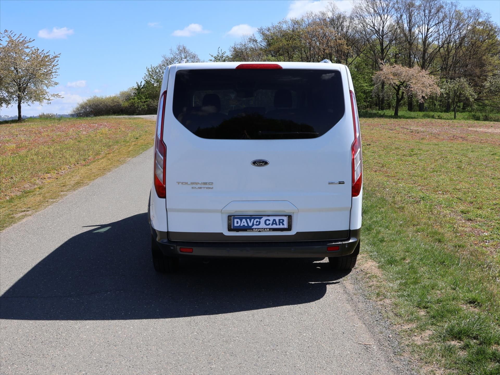 Ford Tourneo Custom, 2,0 TDCI 136kW Active 1Maj DPH - fotka 6