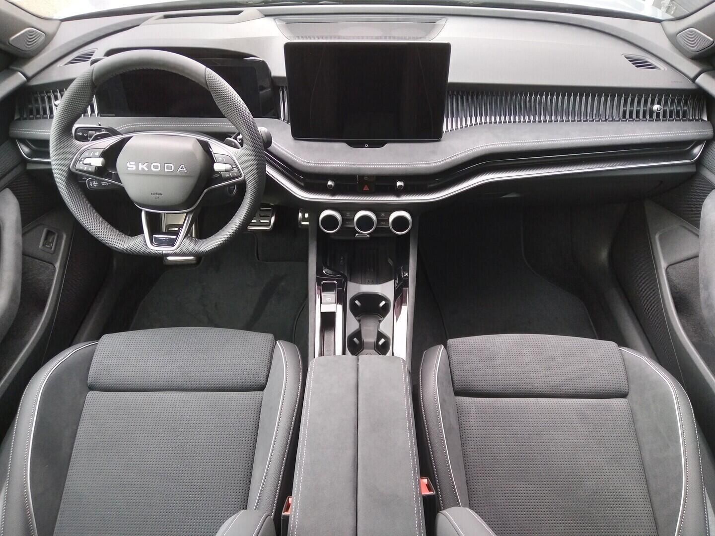 Škoda Superb, Combi Sportline 2,0 TDI 4x4 14 - fotka 5
