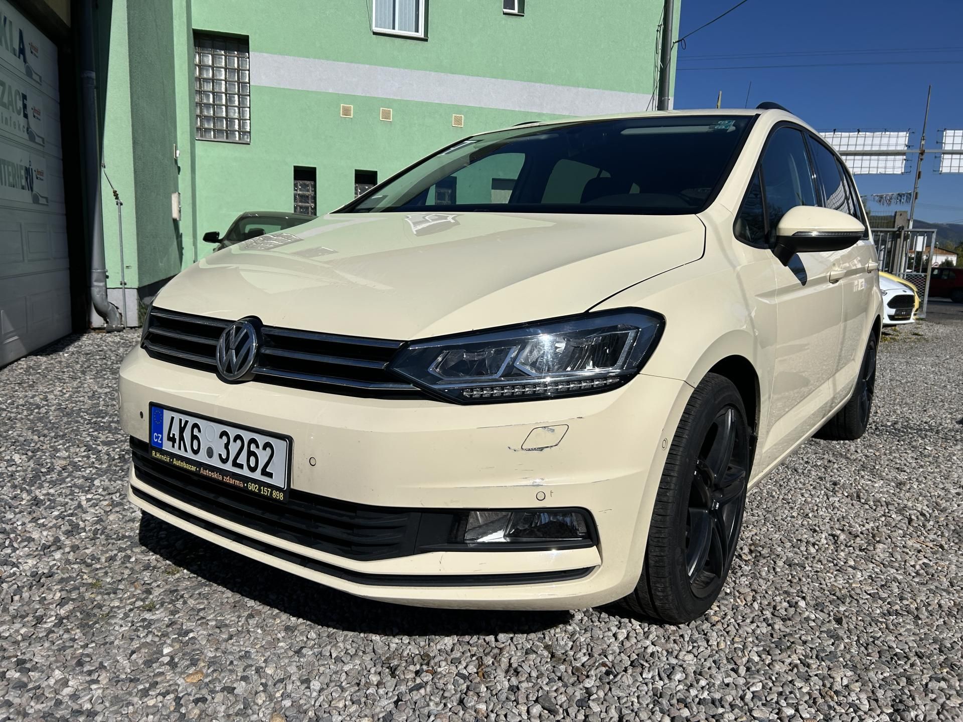 Volkswagen Touran - fotka 2