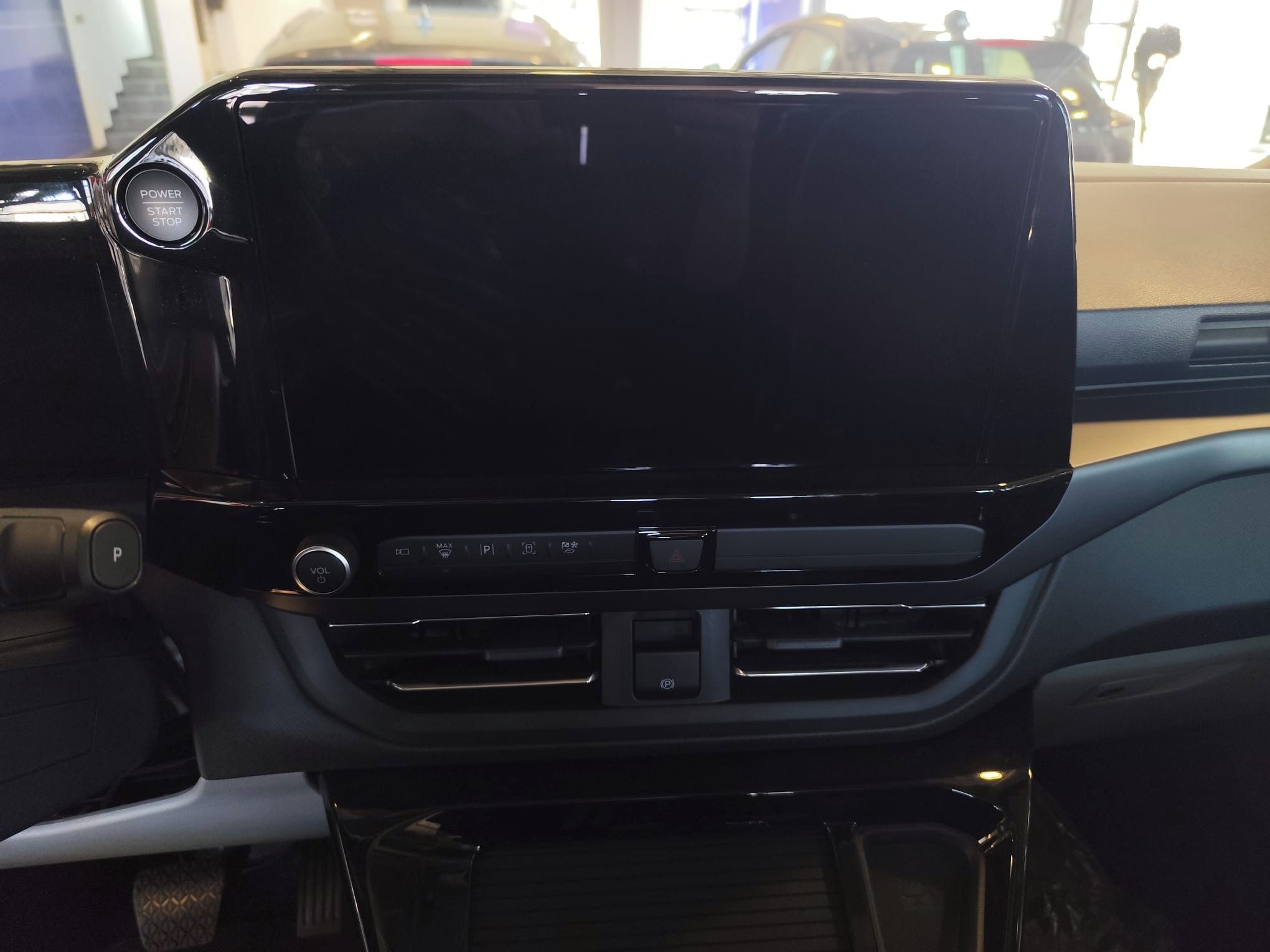 Ford Tourneo Custom, 2.0 EcoBlue 125kW 8st.aut. - fotka 4