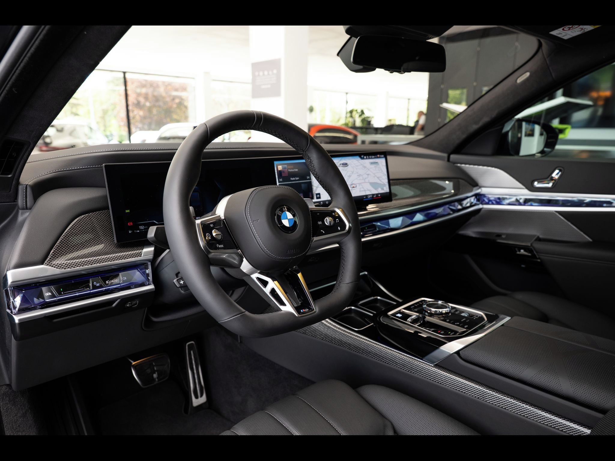 BMW Řada 7, d xDrive / M sport Pro/B&O/360 - fotka 5
