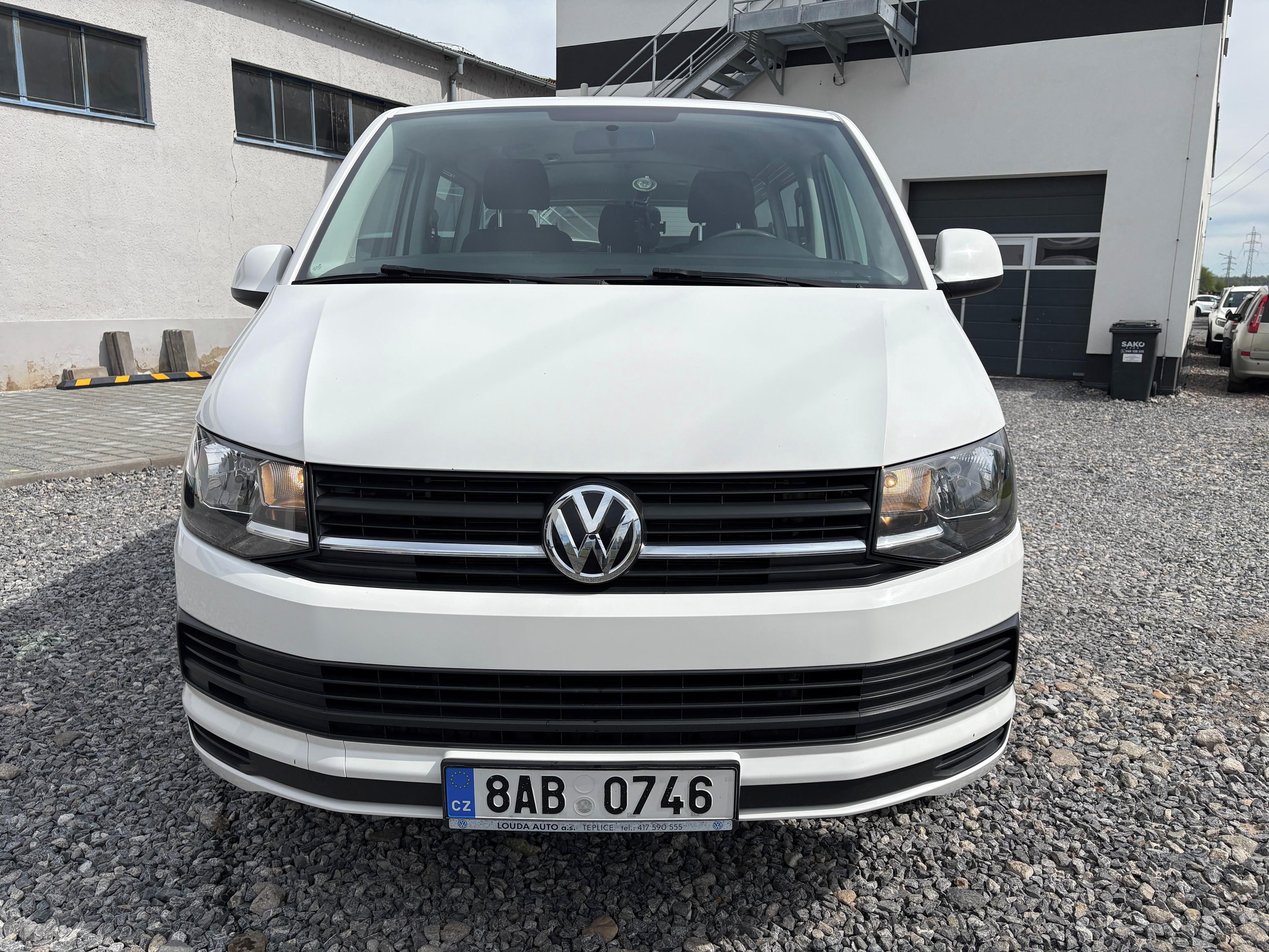 Volkswagen Transporter, 2.0TDi 8míst - fotka 3