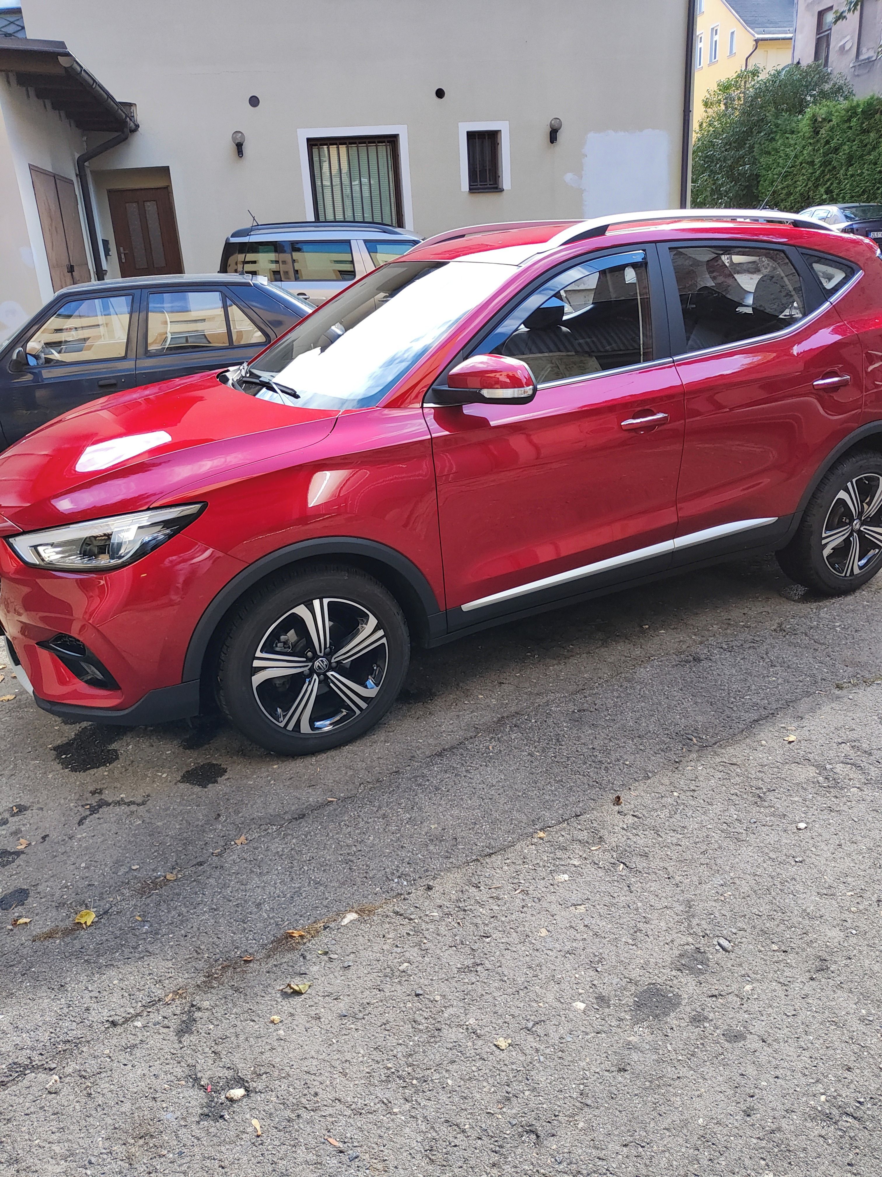 MG ZS, MG ZS 1500 BENZIN SERVISOVÁNO - fotka 3