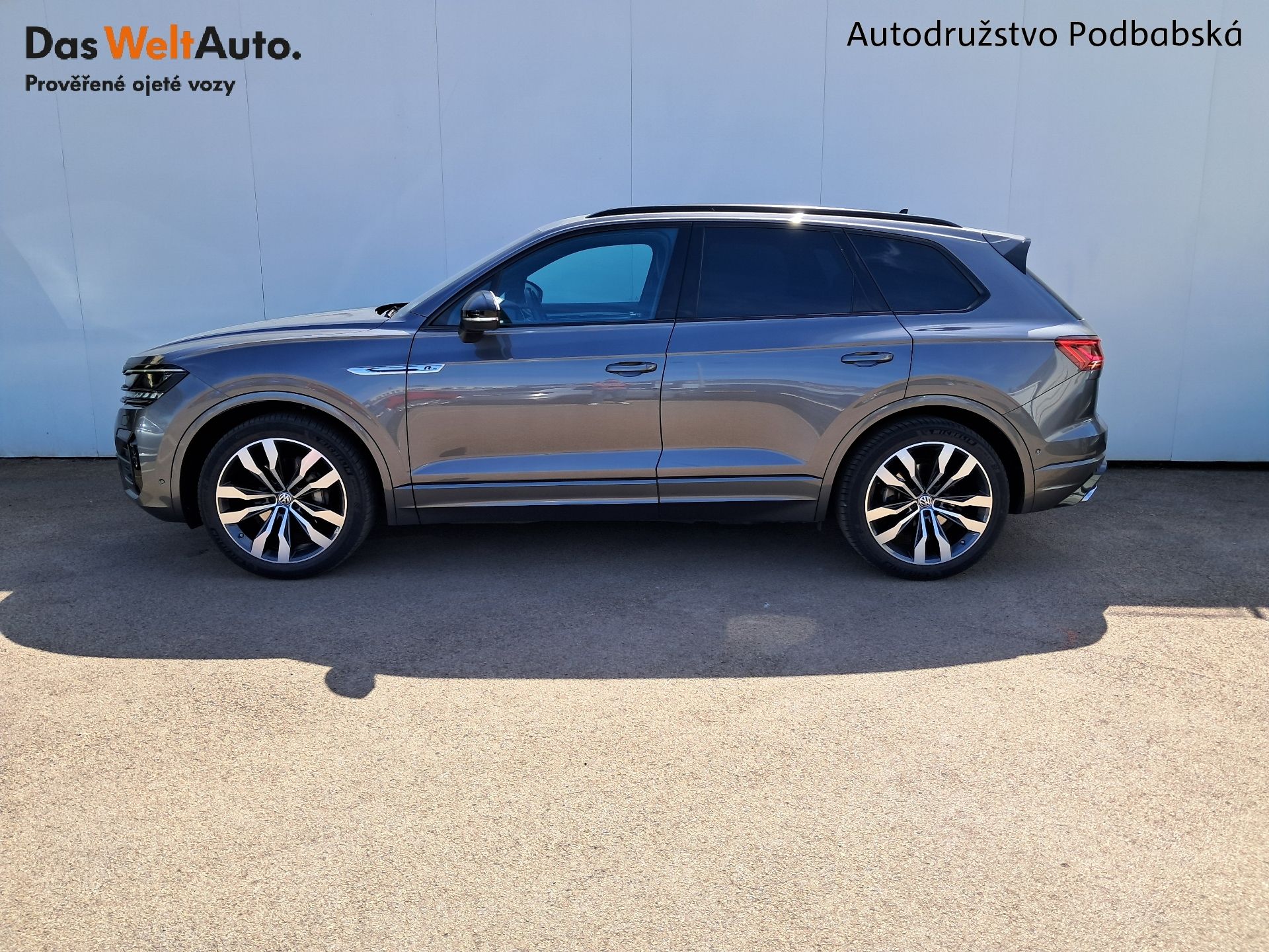 Volkswagen Touareg, VW TOUAREG R-Line V6 3.0 TDI / - fotka 3