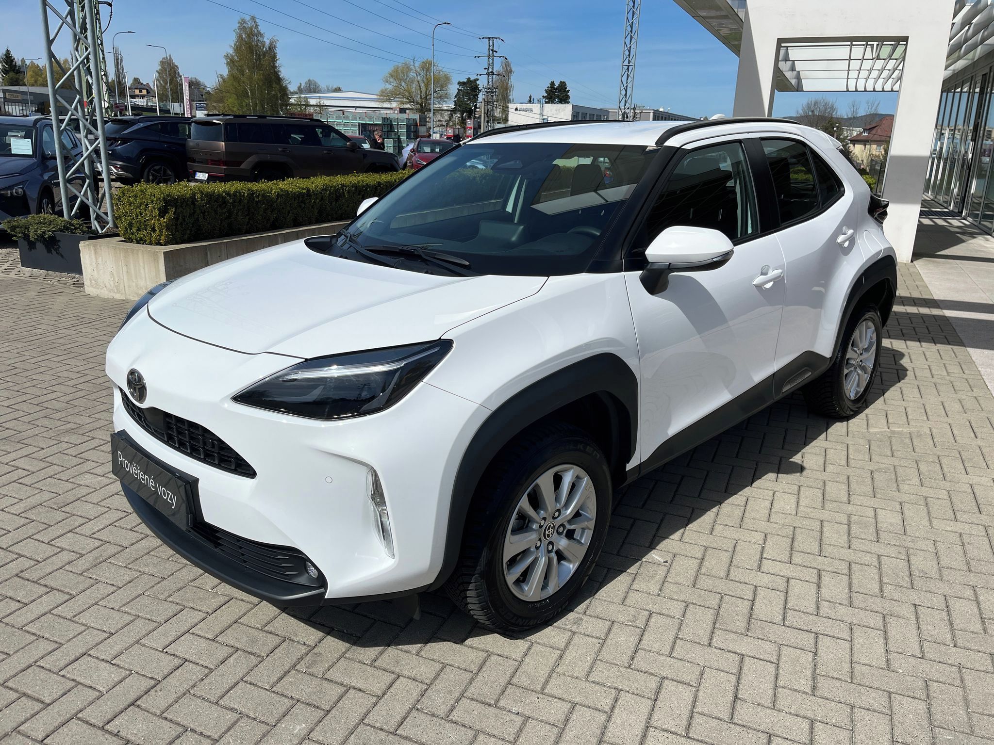 Toyota Yaris Cross, 1.5 Hybrid e-CVT Comfort - fotka 2