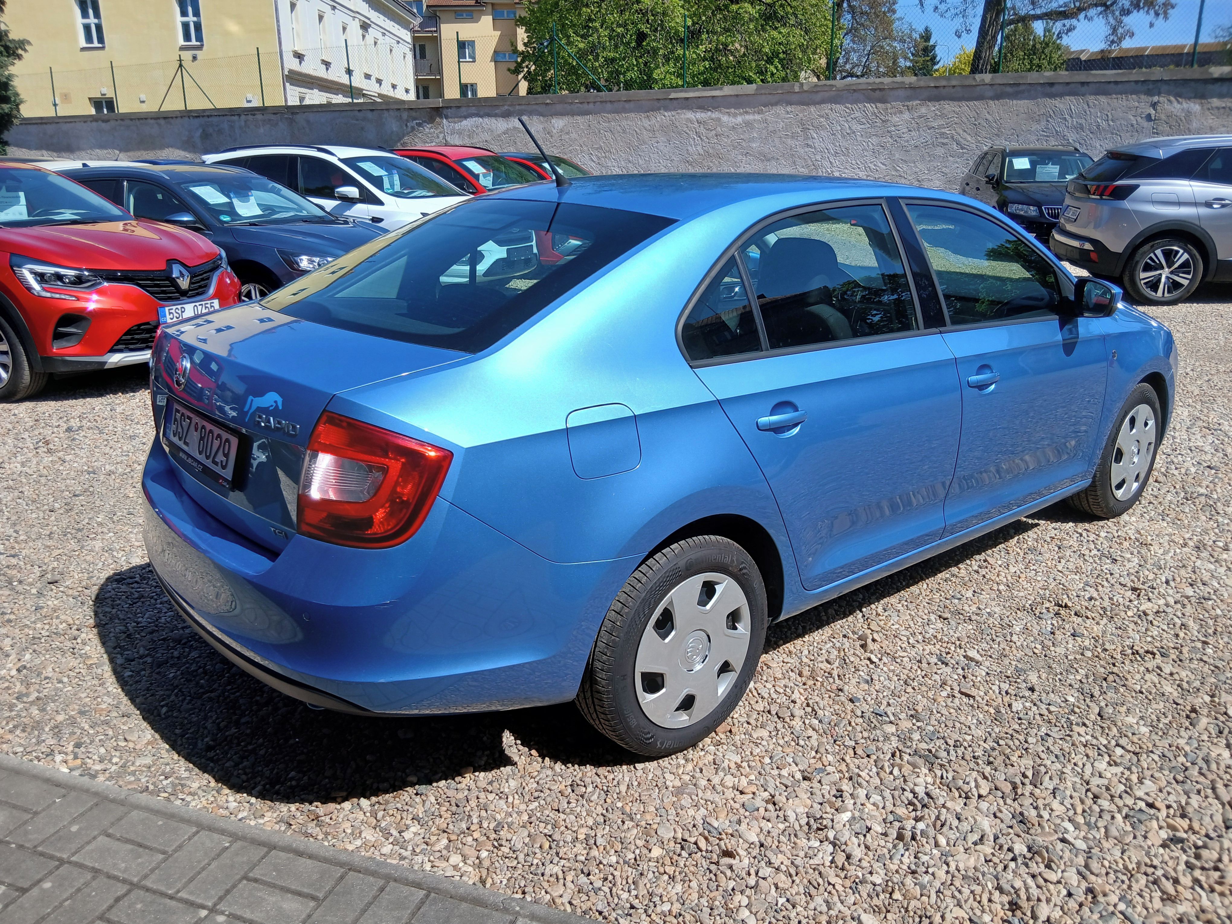 Škoda Rapid, 1.2TSi 63KW Ambi +Zim.kola - fotka 5