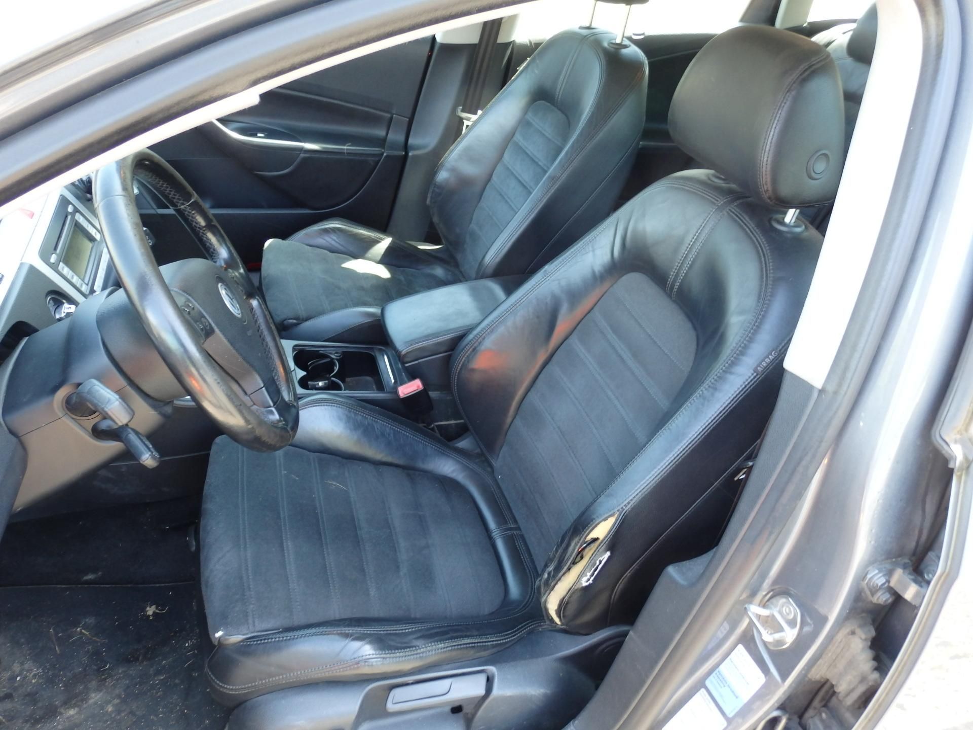 Volkswagen Passat, 2.0TDi 103kw Highline - fotka 6