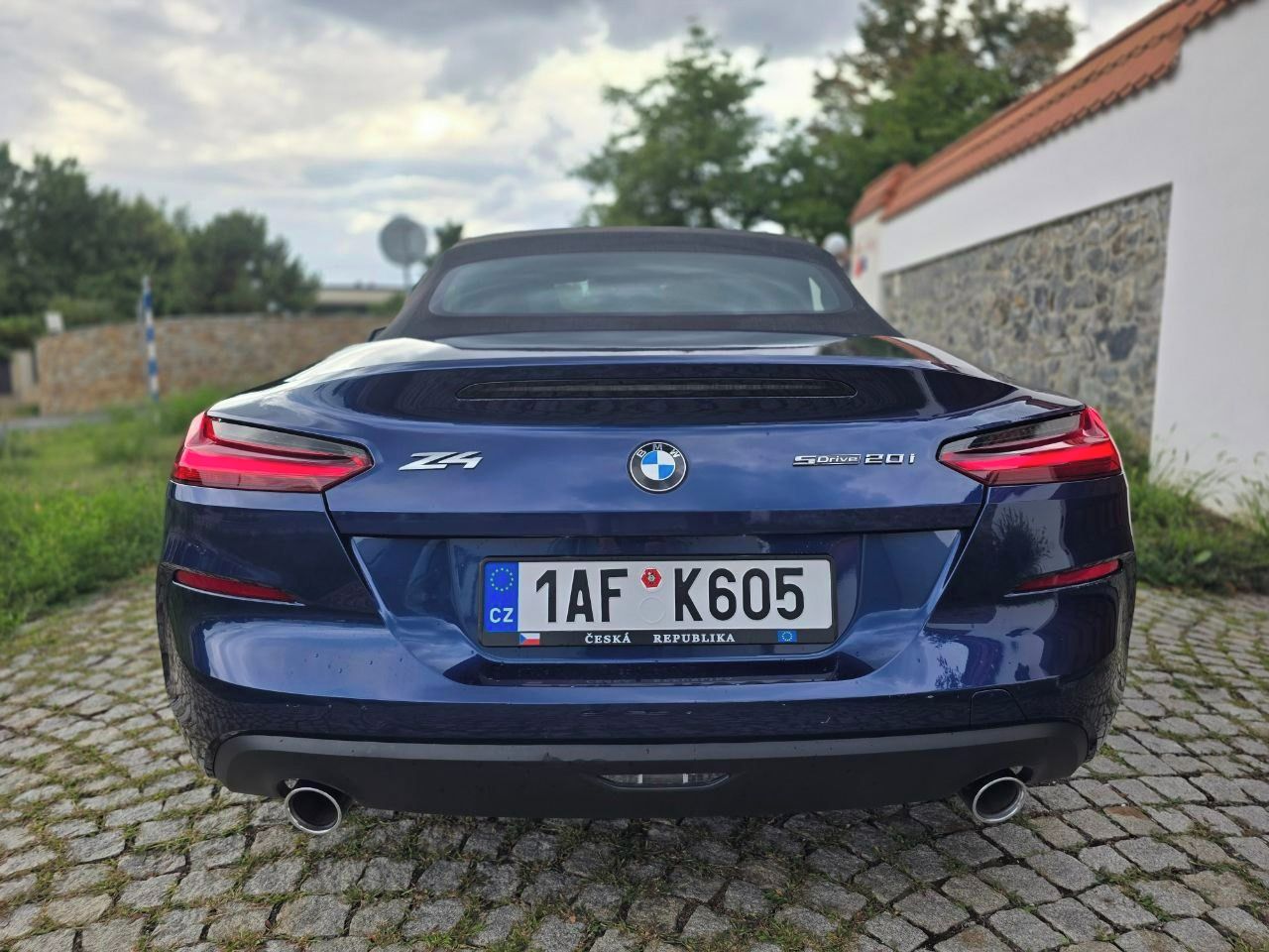 BMW Z4, 2,0 Benzin - fotka 4
