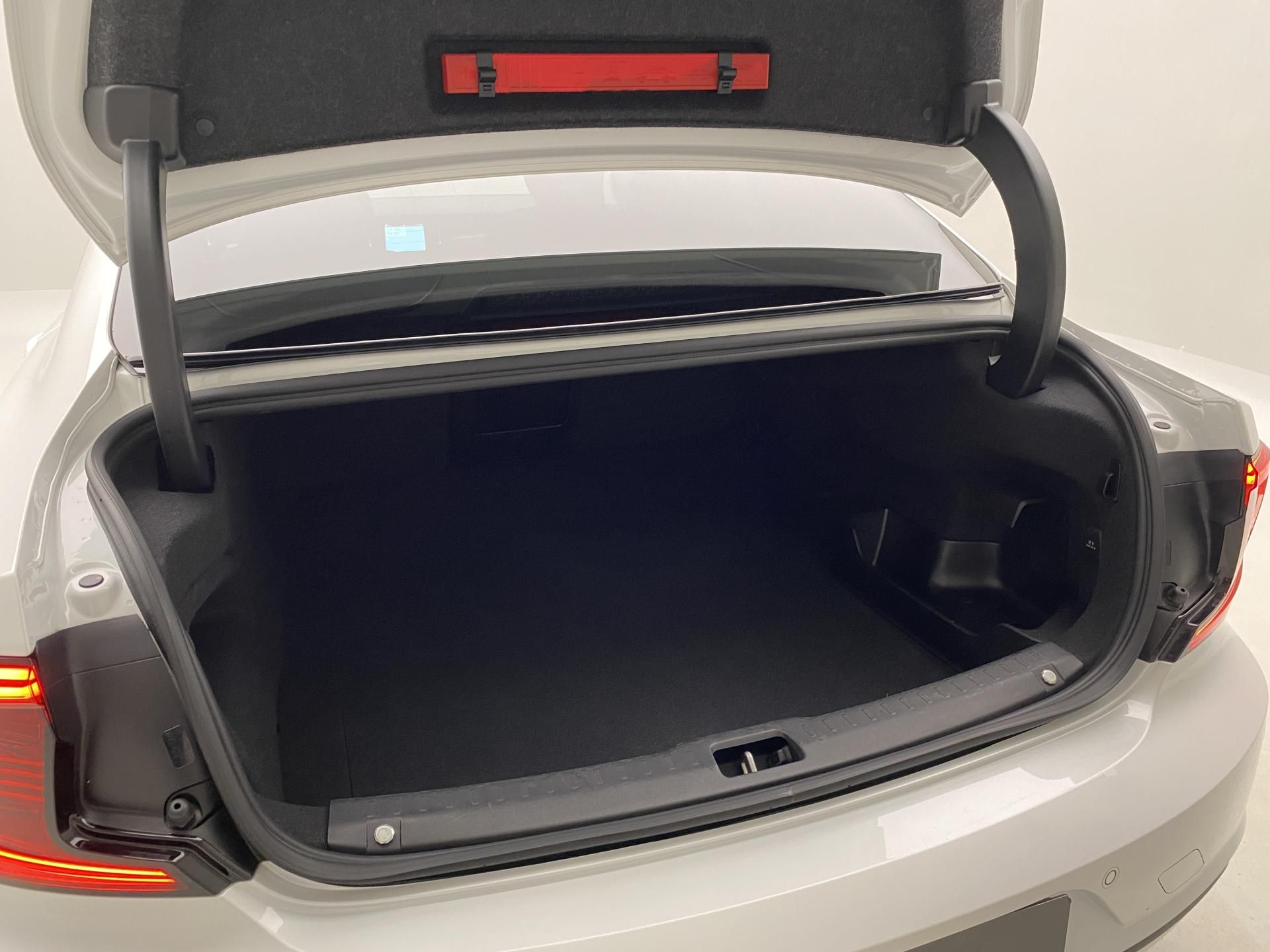 Volvo S90, T8 AWD RECHARGE DARK PLUS AUT - fotka 5