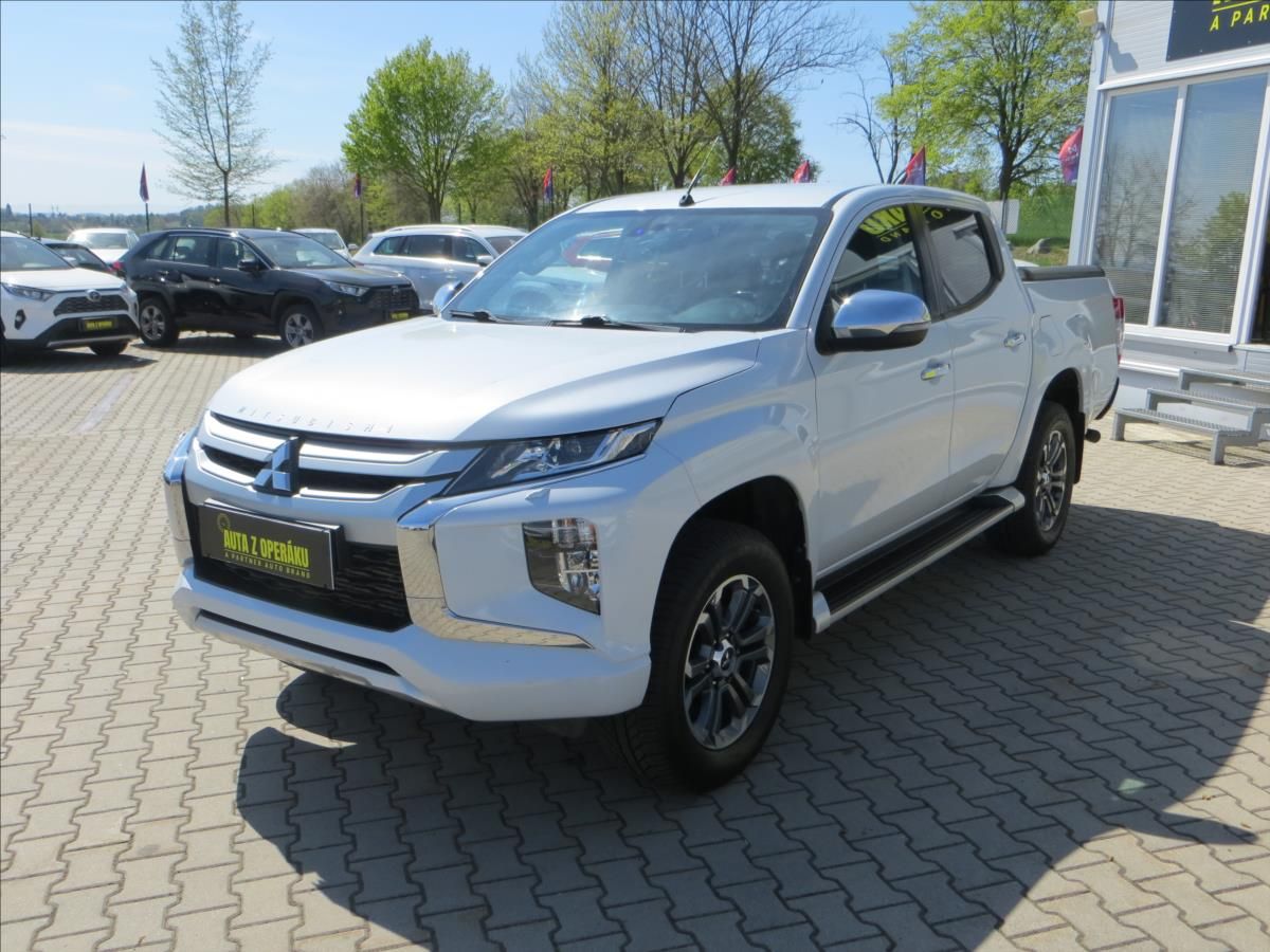 Mitsubishi L200, 2,3 DI-D INTENSE 4WD AUT - fotka 3