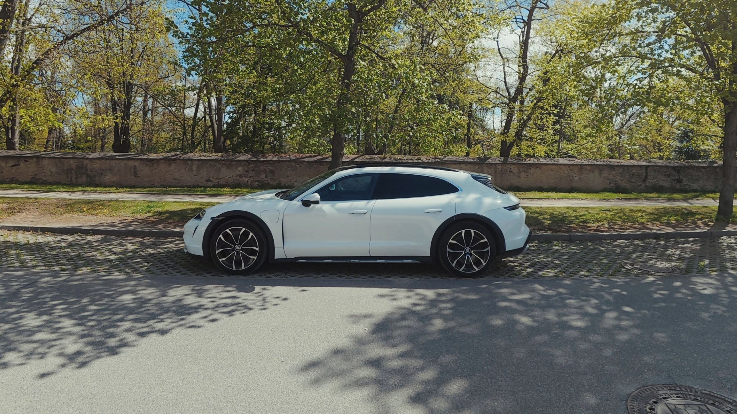 Porsche Taycan, 4S Cross Turismo, záruka - fotka 3