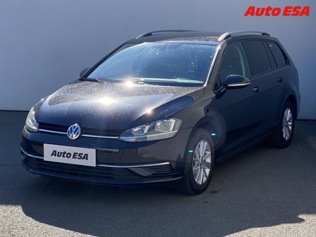 Volkswagen Golf, 1.6TDI,masáž,autoAC - fotka 3
