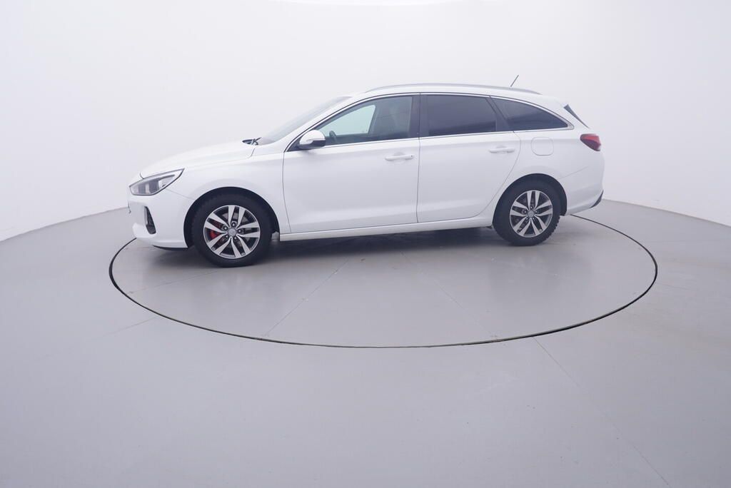 Hyundai i30, Style 1.6 CRDI 81 kW - fotka 2