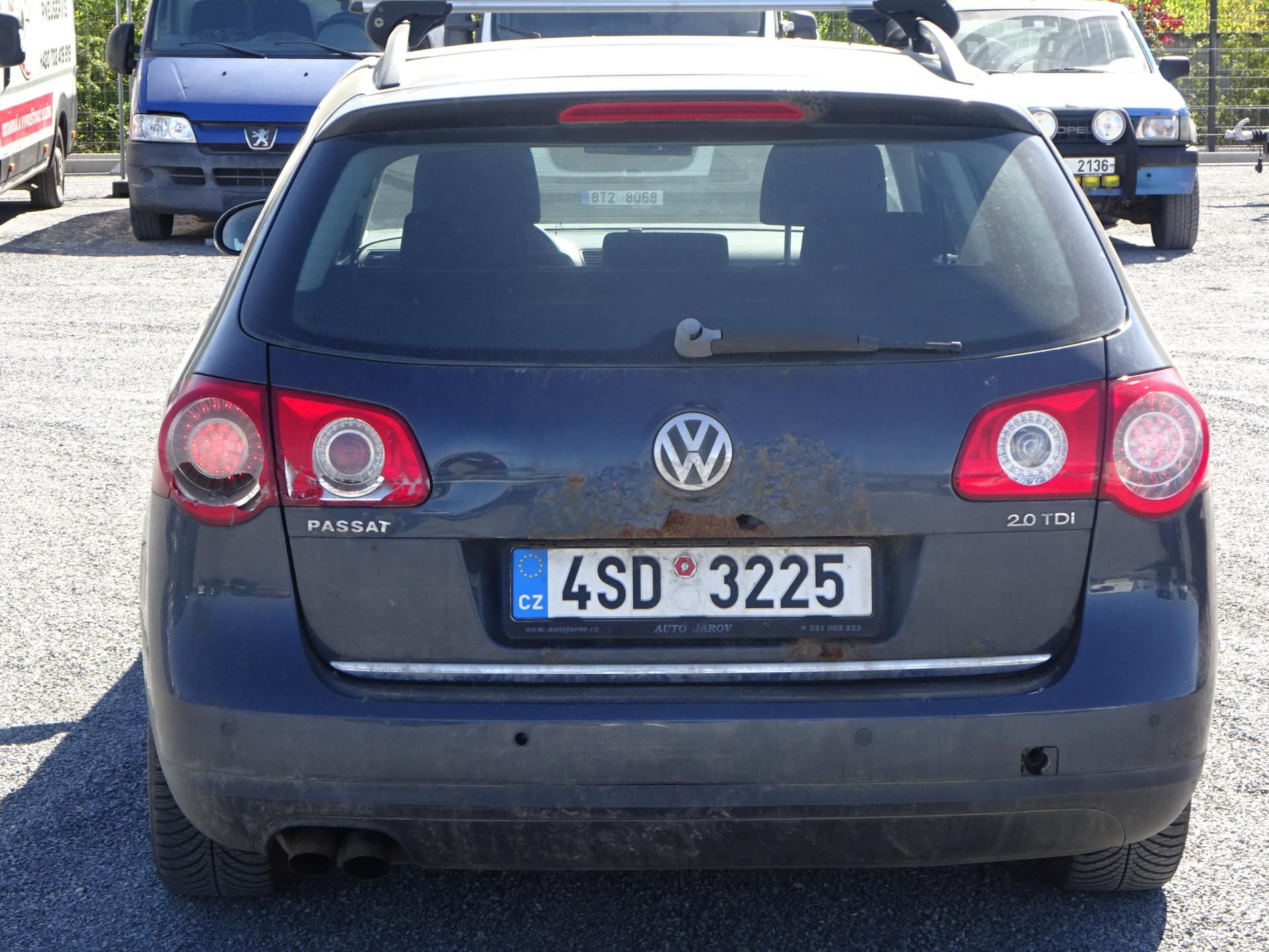 Volkswagen Passat, 2.0TDI 103kW COMFORTLINE - fotka 5