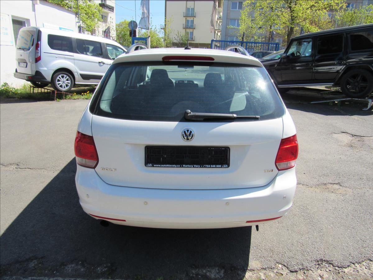 Volkswagen Golf, 1,6 TDi 77kW Variant - fotka 5