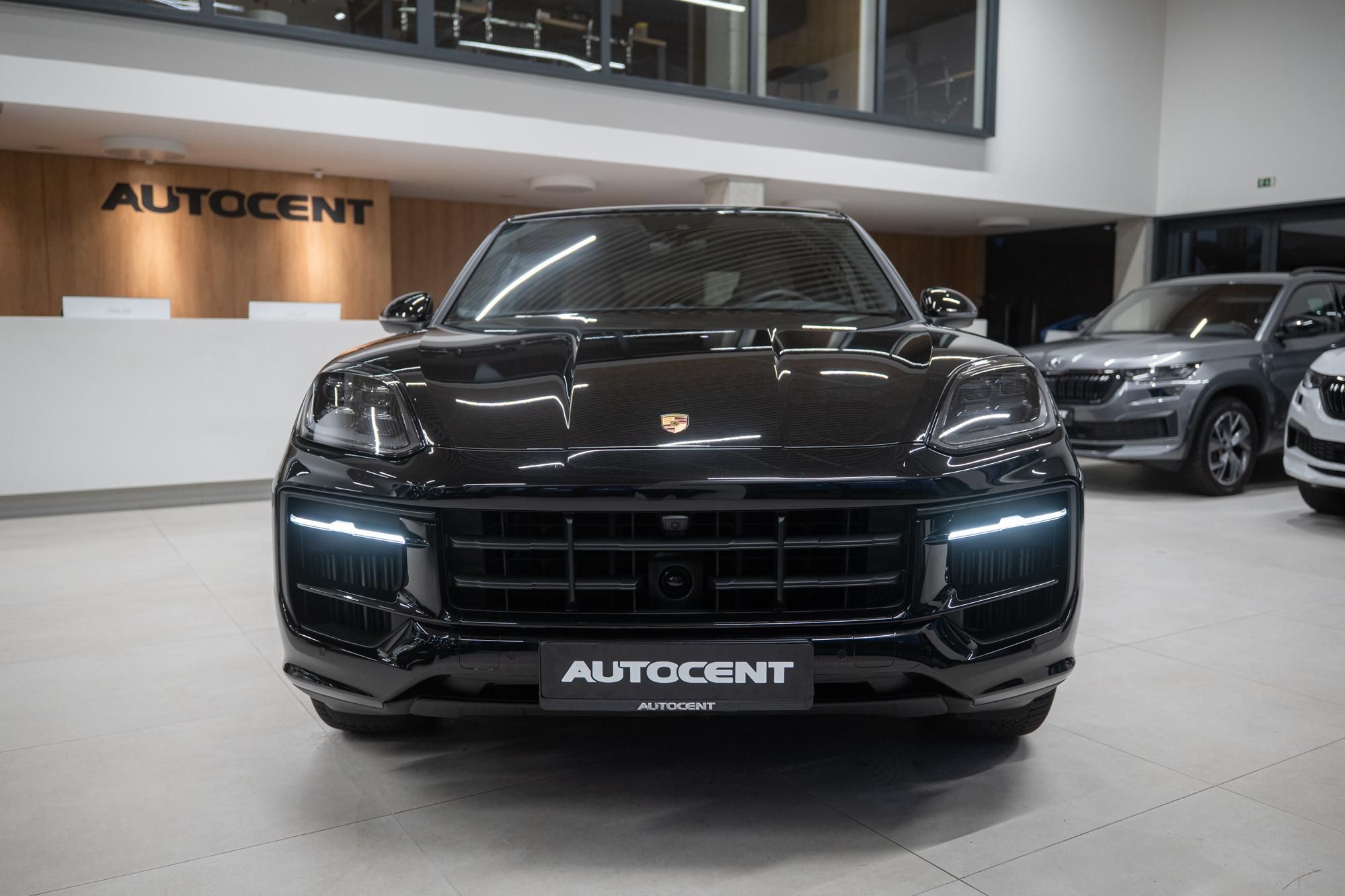 Porsche Cayenne, S COUPÉ 4.0 V8 349KW VZDUCH TZ - fotka 5