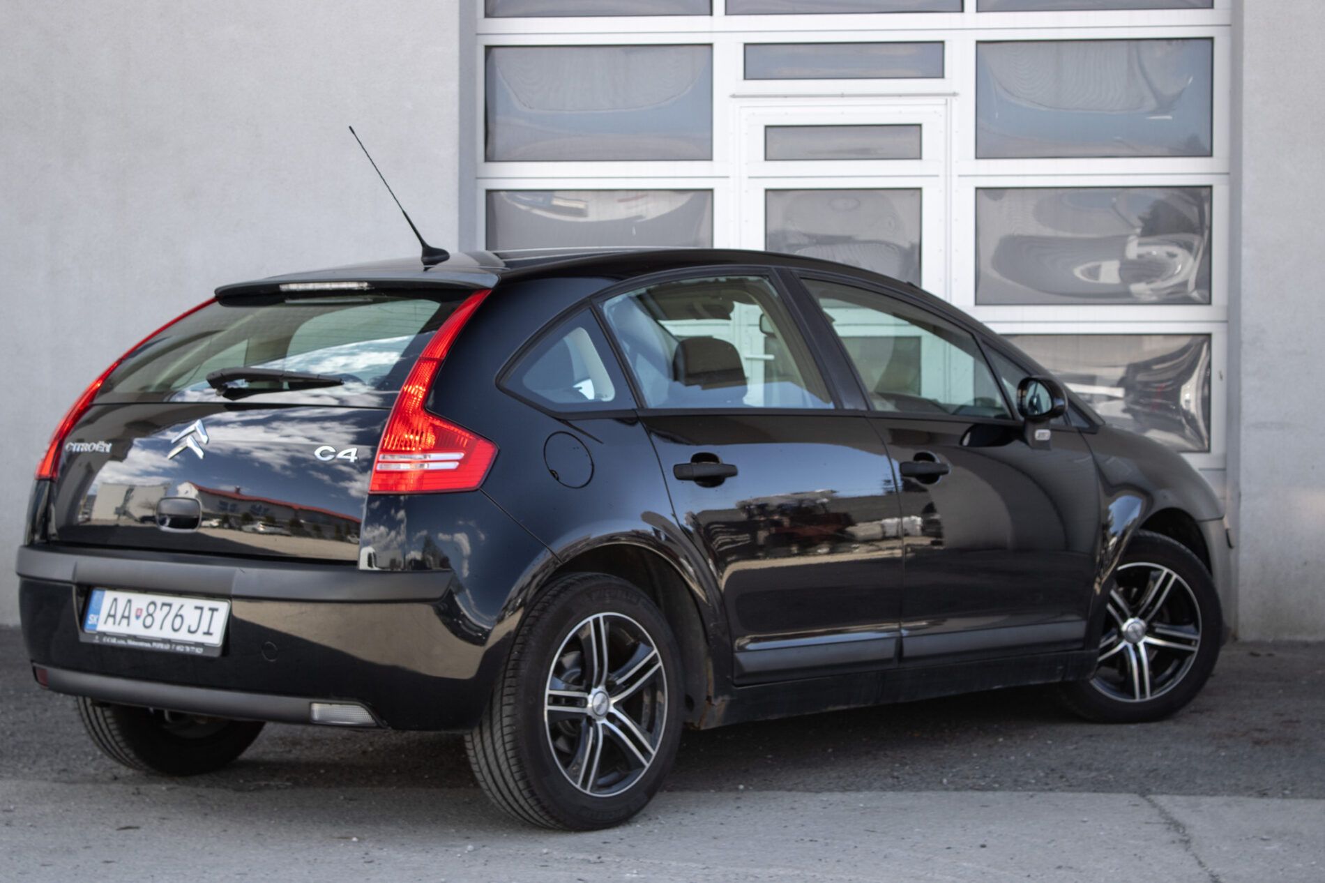 Citroën C4 - fotka 6