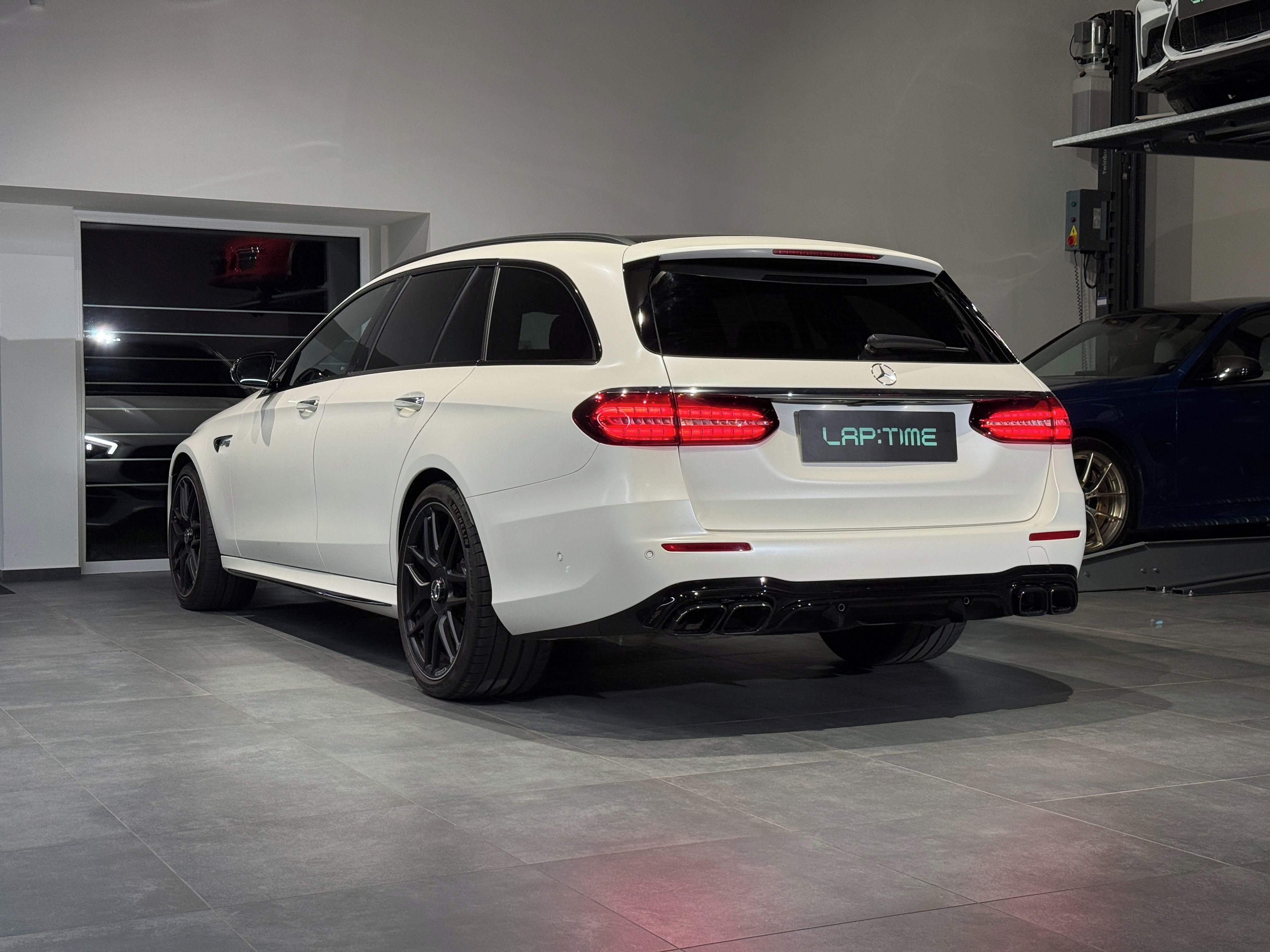 Mercedes-Benz Třídy E, E63S*AMG*Perf.Seats*Warranty - fotka 2