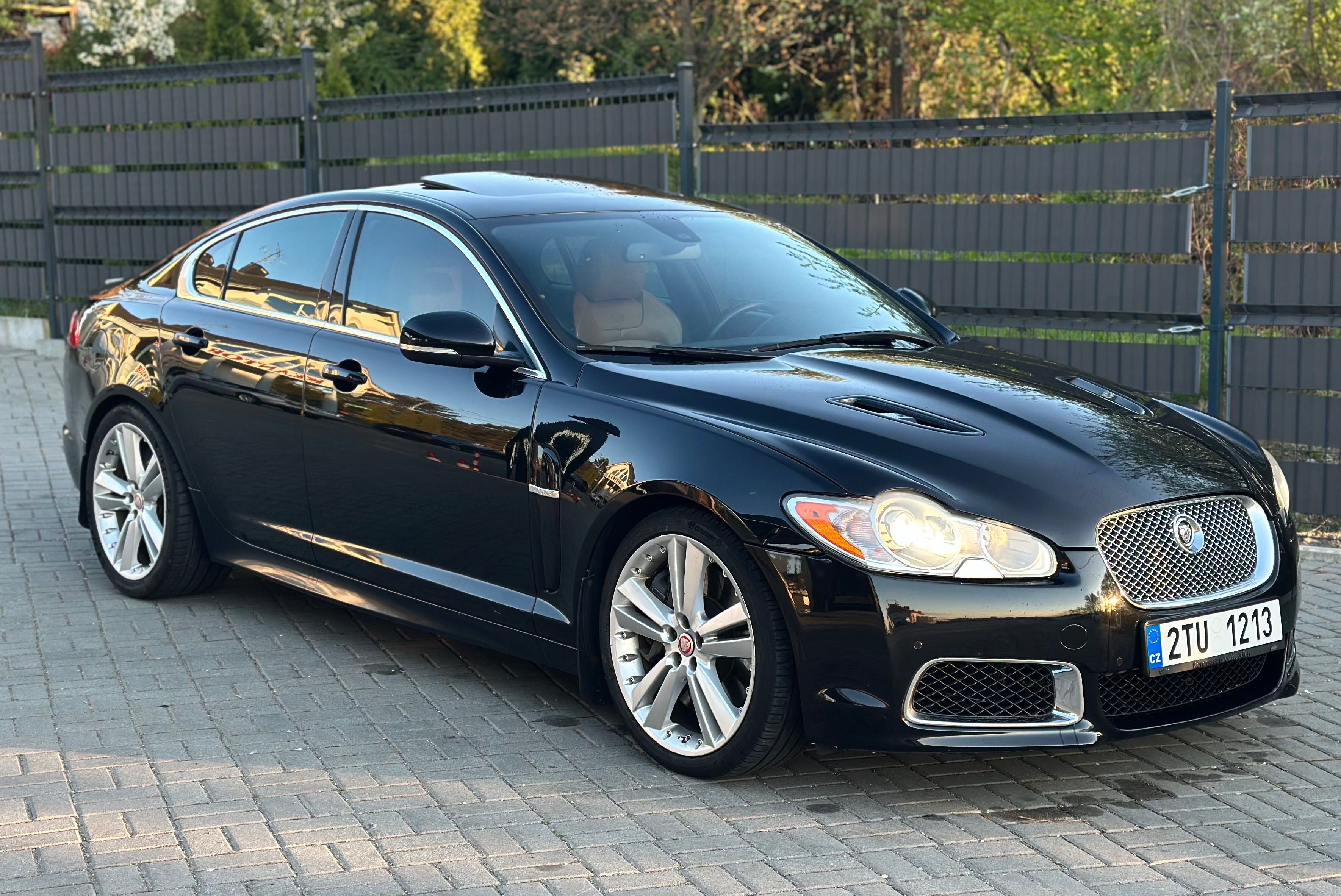 Jaguar XF, XFR 5.0 V8 Kompressor