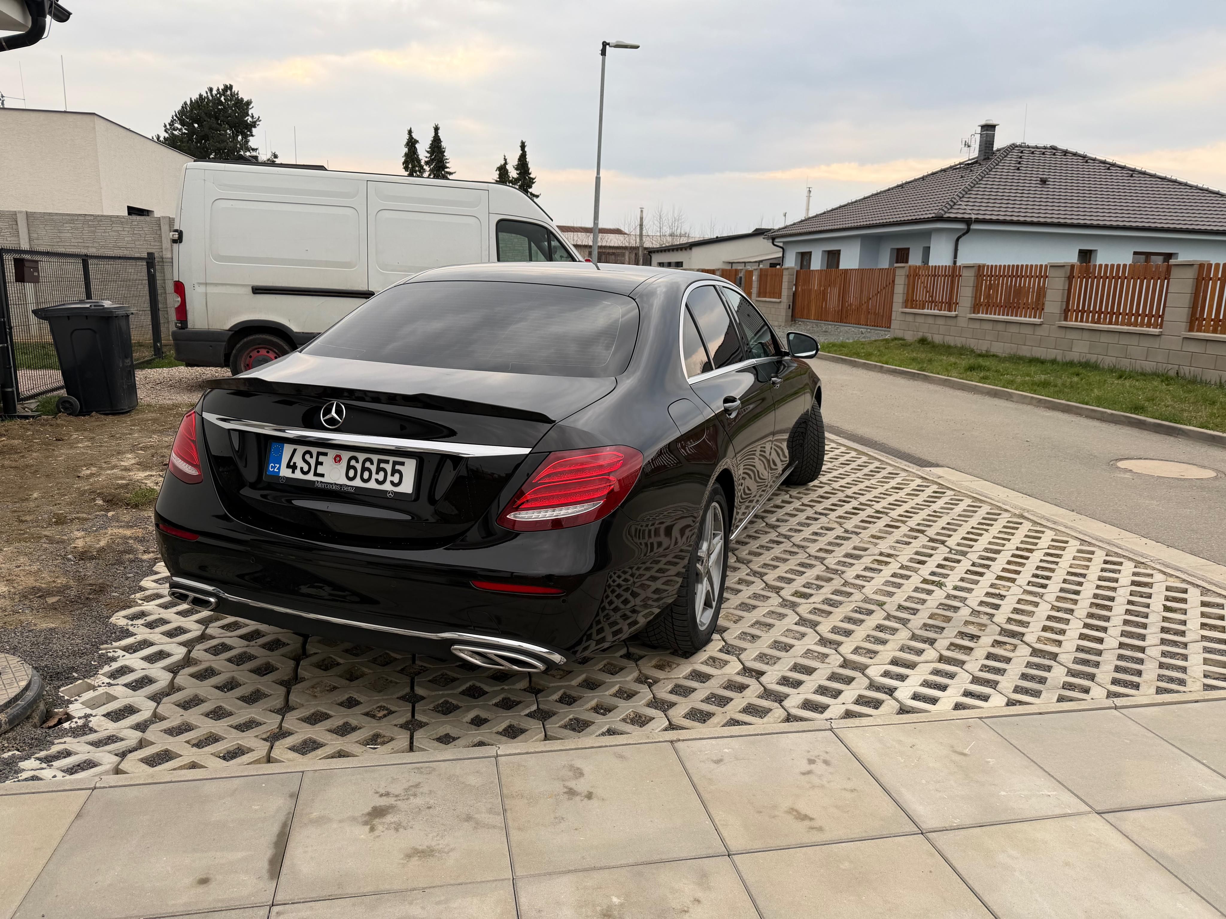 Mercedes-Benz Třídy E, Mercedes-Benz 220d W213 - fotka 6