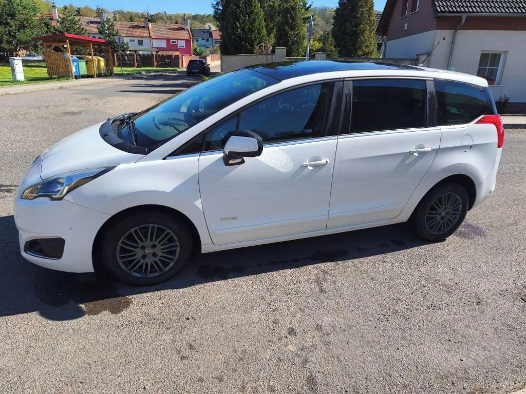 Peugeot 5008, 2,0HDI 120KW+AUTOMAT+ZÁRUKA KM - fotka 3