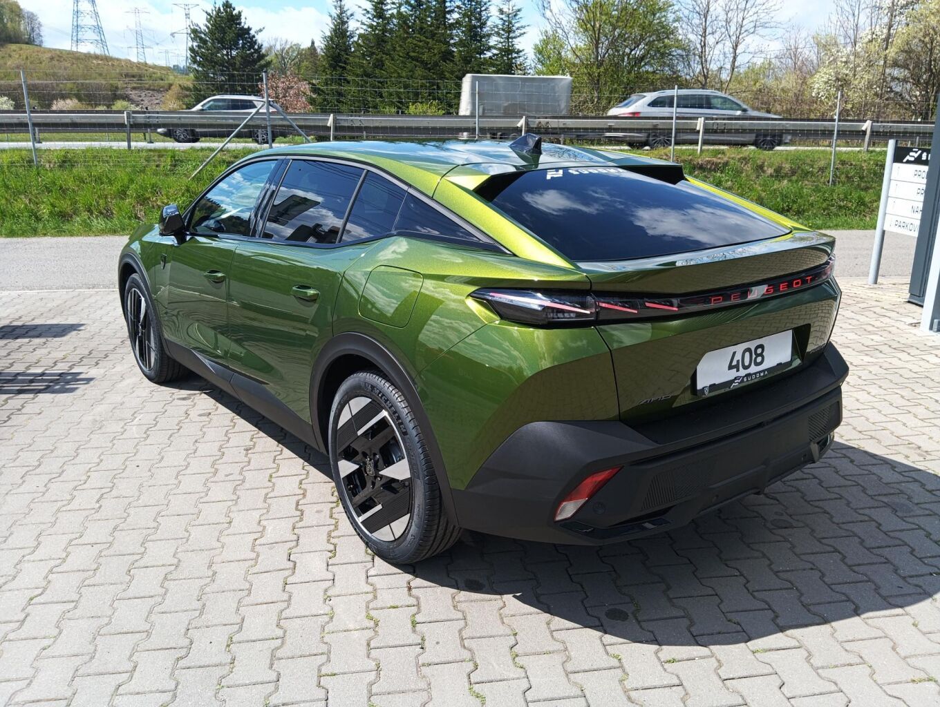 Peugeot 408, GT Plug-in HYBRID 240 e-DCS7 - fotka 5