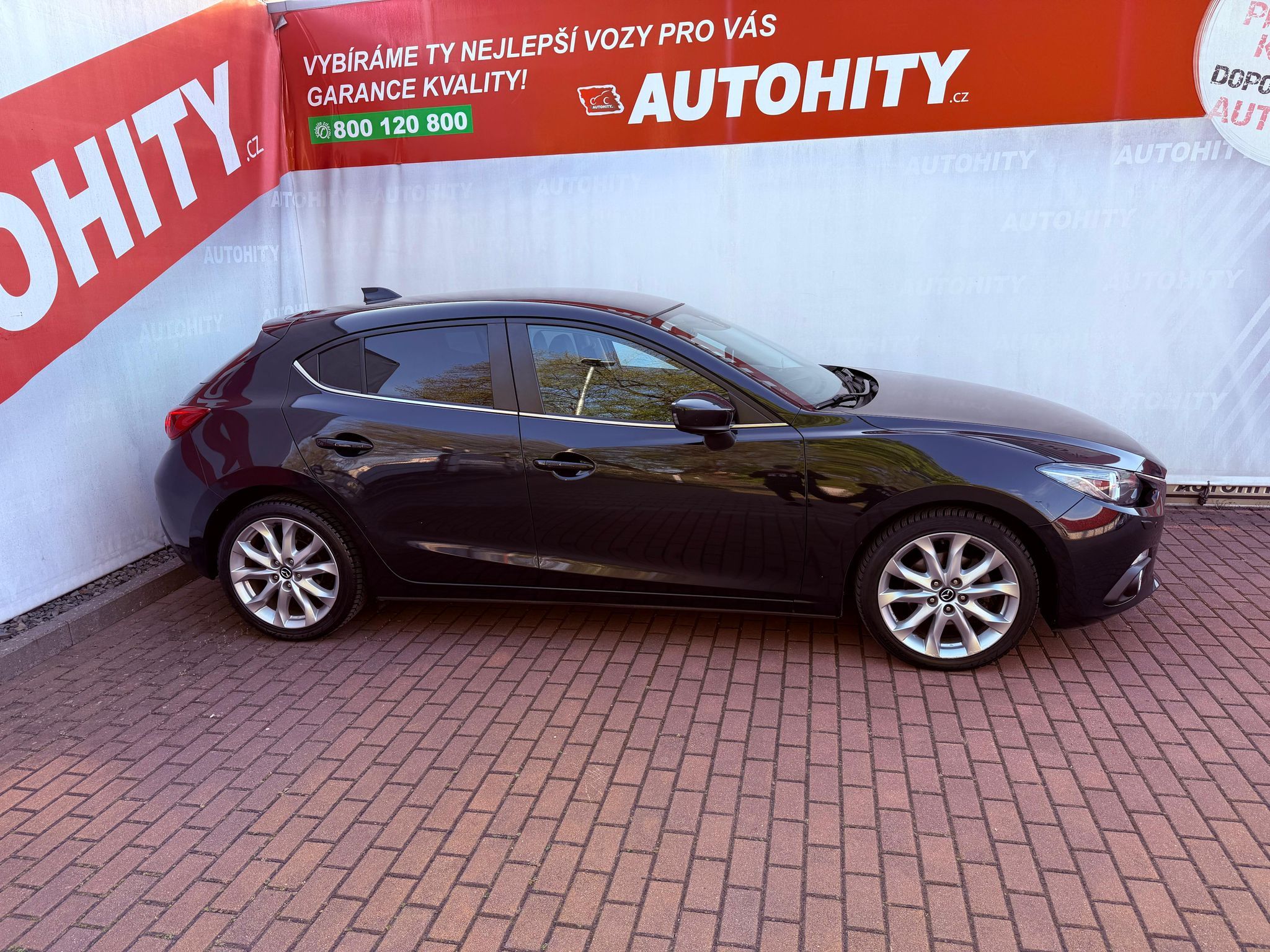 Mazda 3, 2.0 Skyactiv Sports-Line Aut. - fotka 6