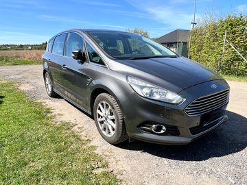 výbava Titanium, 7 míst