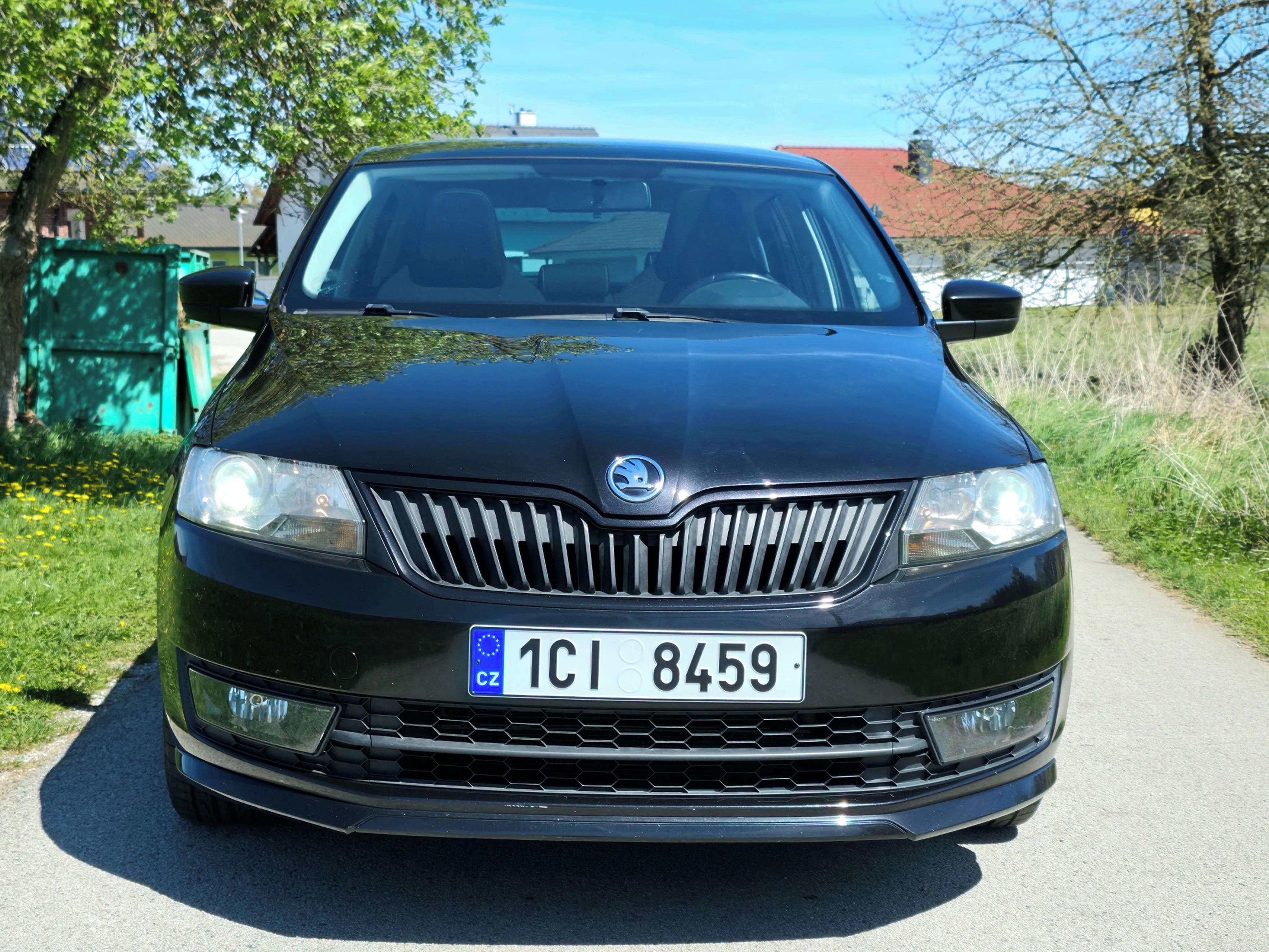 Škoda Rapid, Spaceback Monte Carlo 1.2TSI - fotka 2