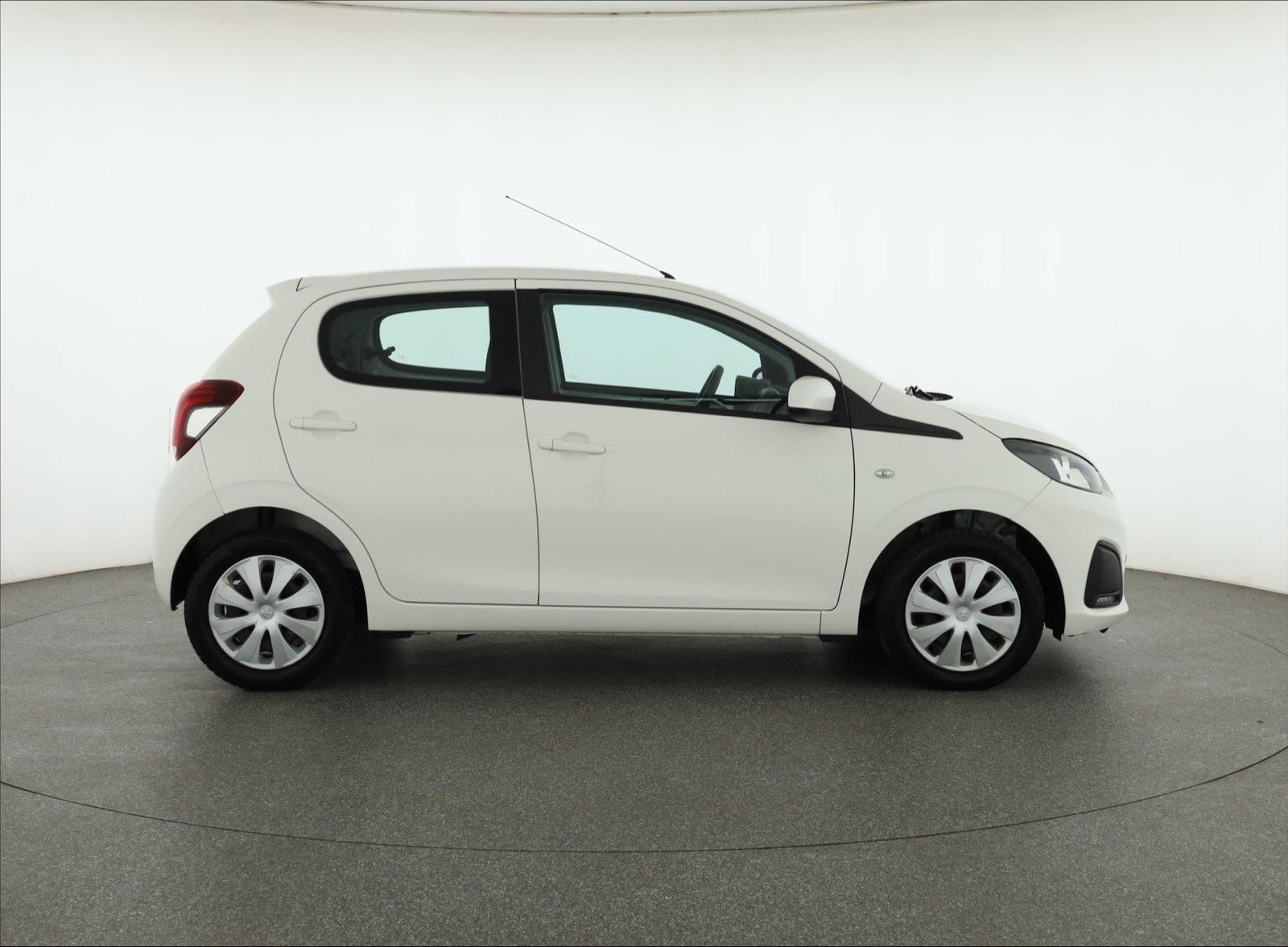 Peugeot 108, 1.0, ČR,1.maj, Serv.kniha - fotka 6