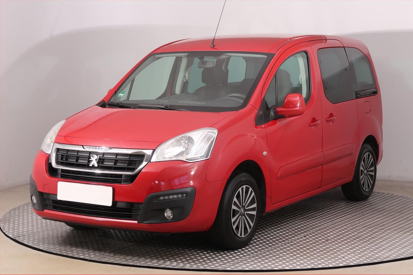 Peugeot Partner, 1.6 BlueHDi, 5Míst, Klima, ČR - fotka 2