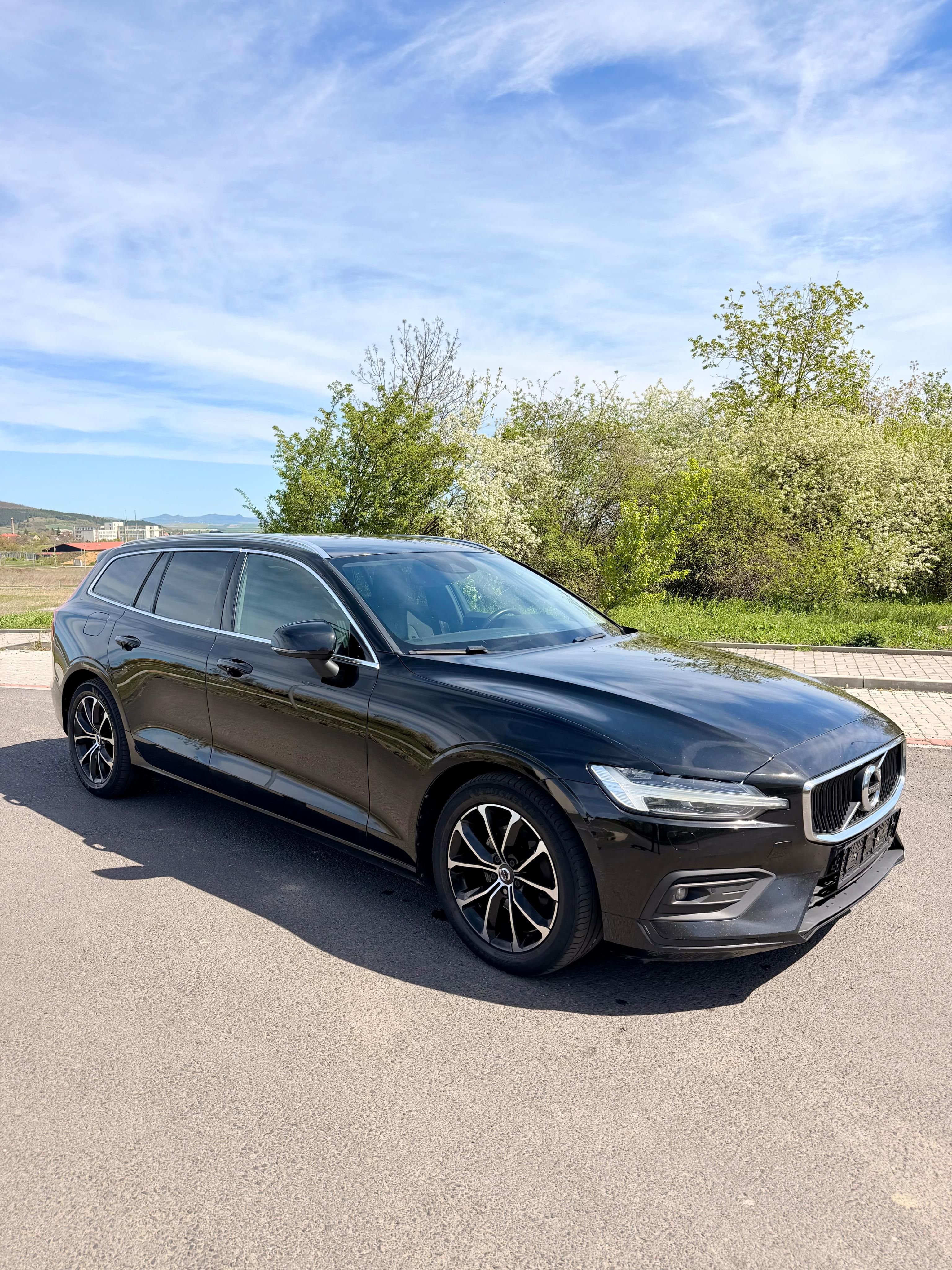 Volvo V60, 2.0/140kw D4, Momentum, DPH - fotka 2