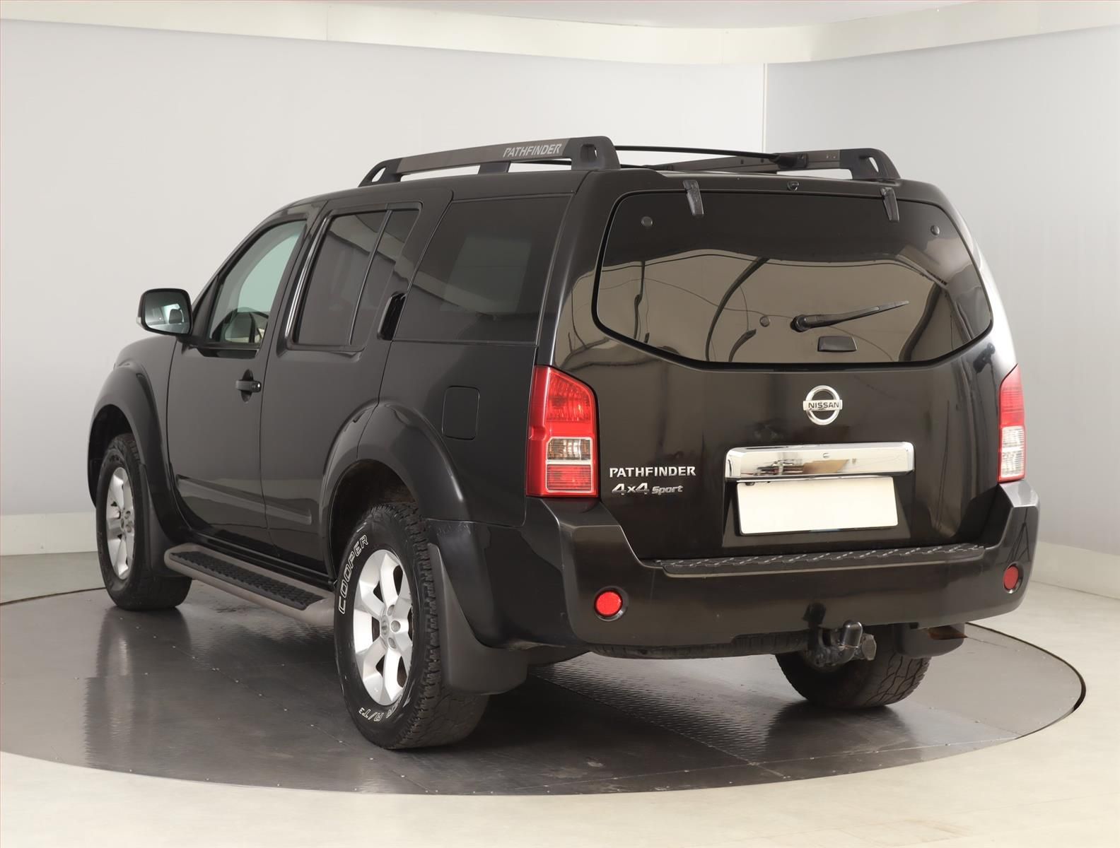 Nissan Pathfinder, 2.5 dCi, 4X4, Automat, Navi - fotka 4