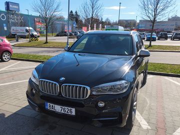 BMW X5 M50d