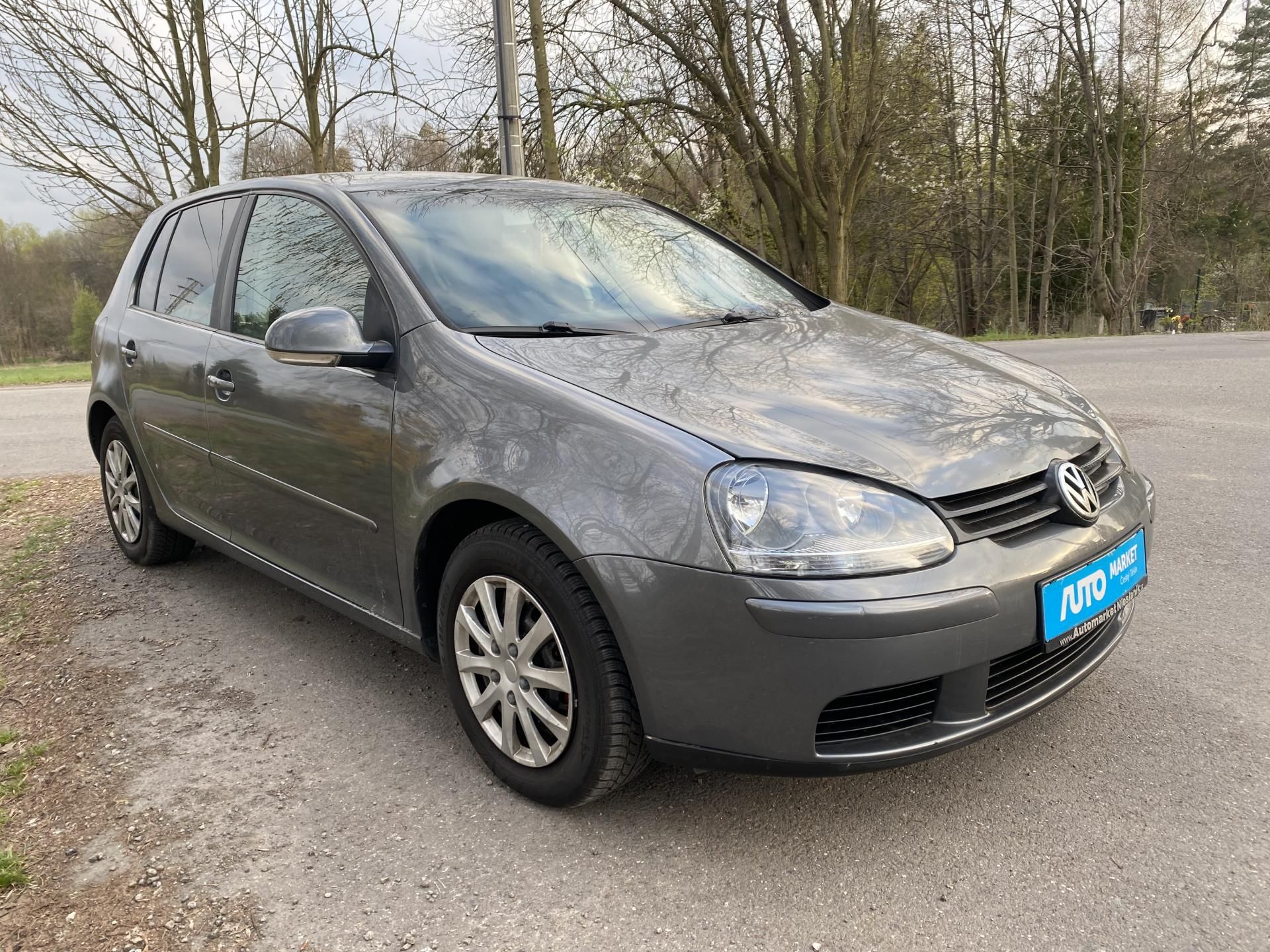 Volkswagen Golf, 1,4 16V 59kw TREND - fotka 3