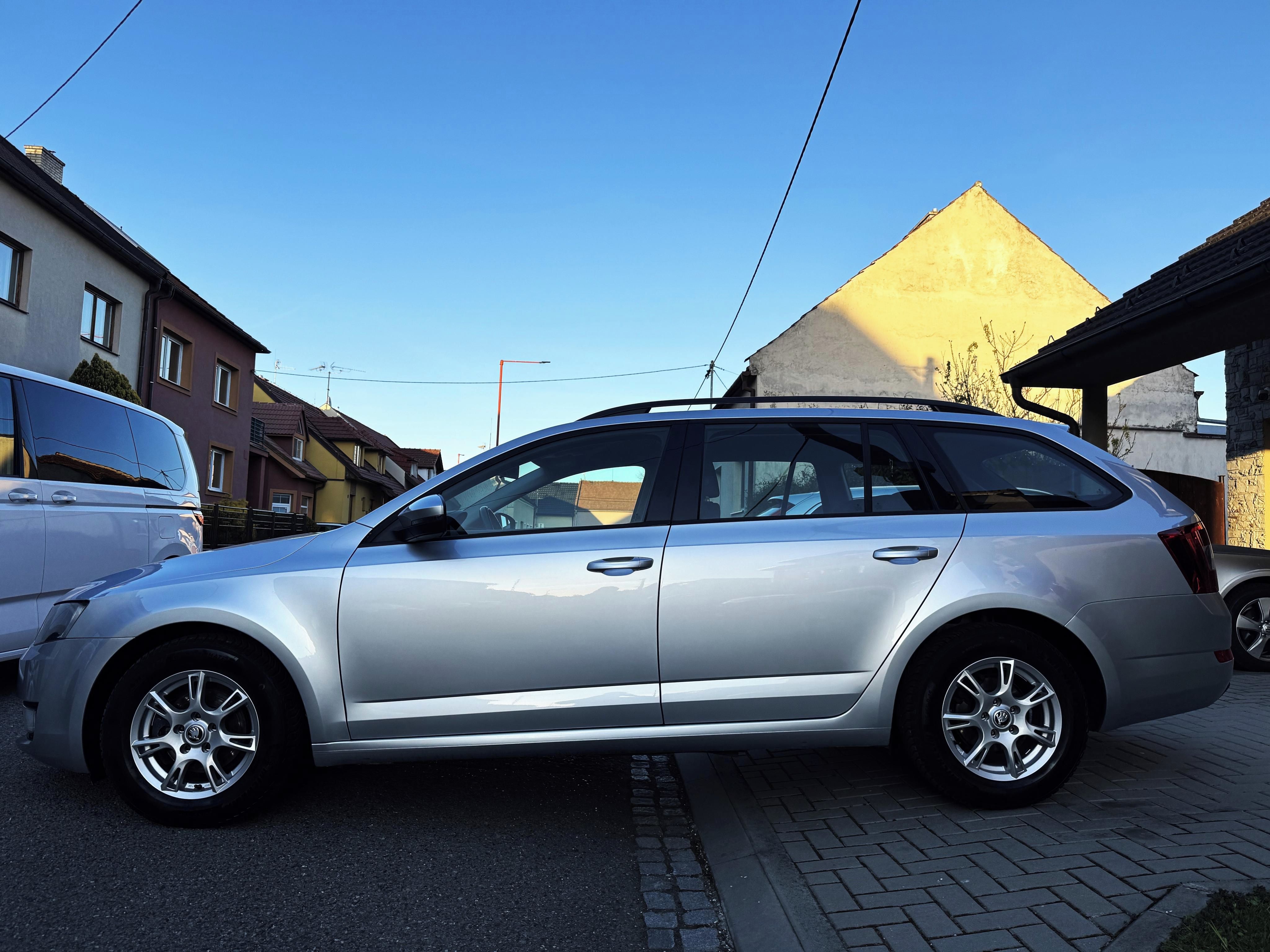 Škoda Octavia, 1.2TSI KLIMA,TAŽNÉ,TEMPOMAT, - fotka 4