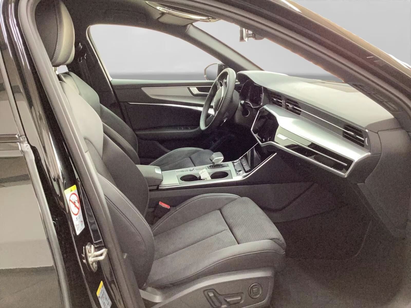 Audi A6, 55 TFSIe quattro  2x S line - fotka 4