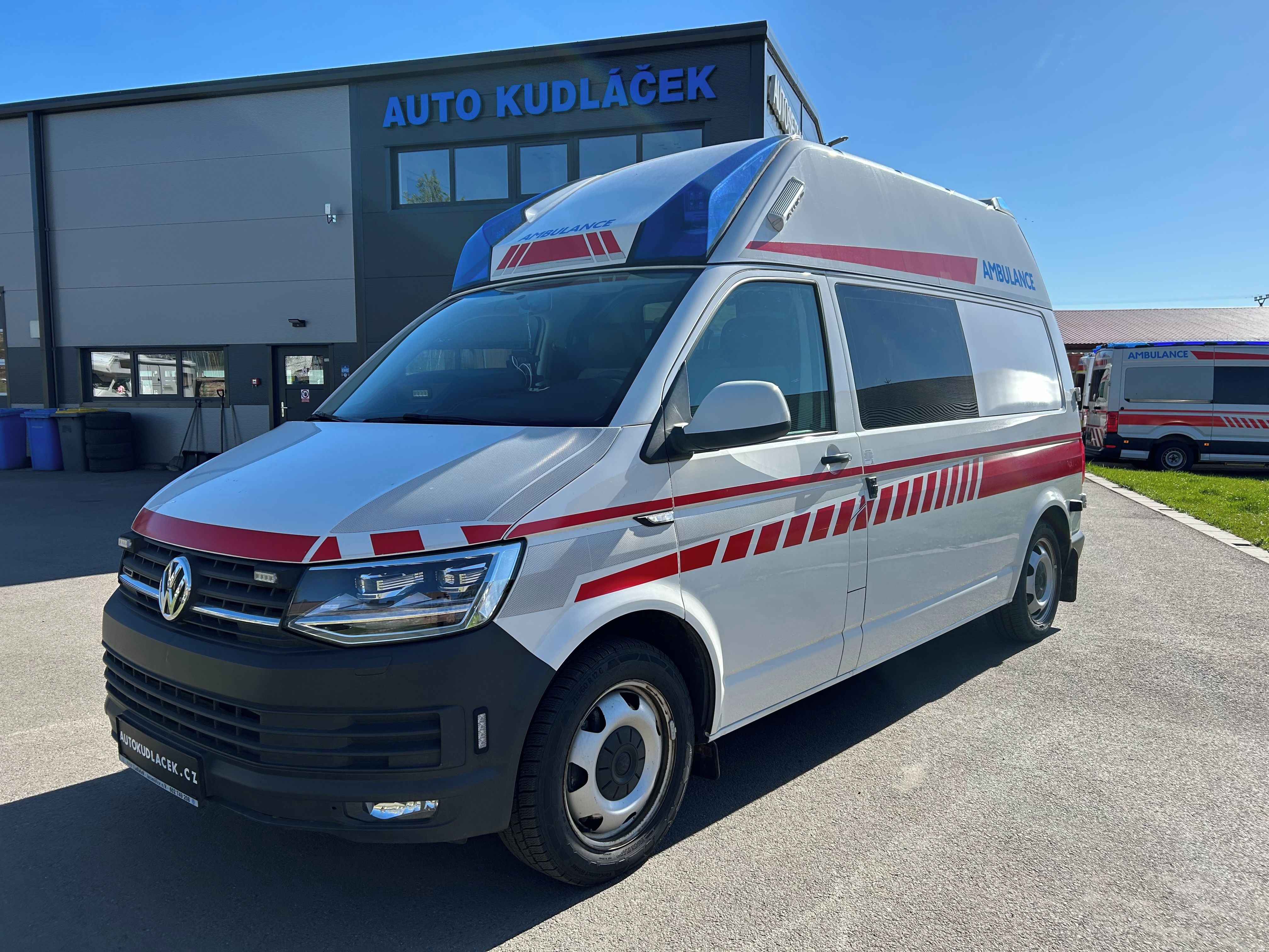Volkswagen Transporter, T6 - 2.0 TDI Sanitní vůz 4x4