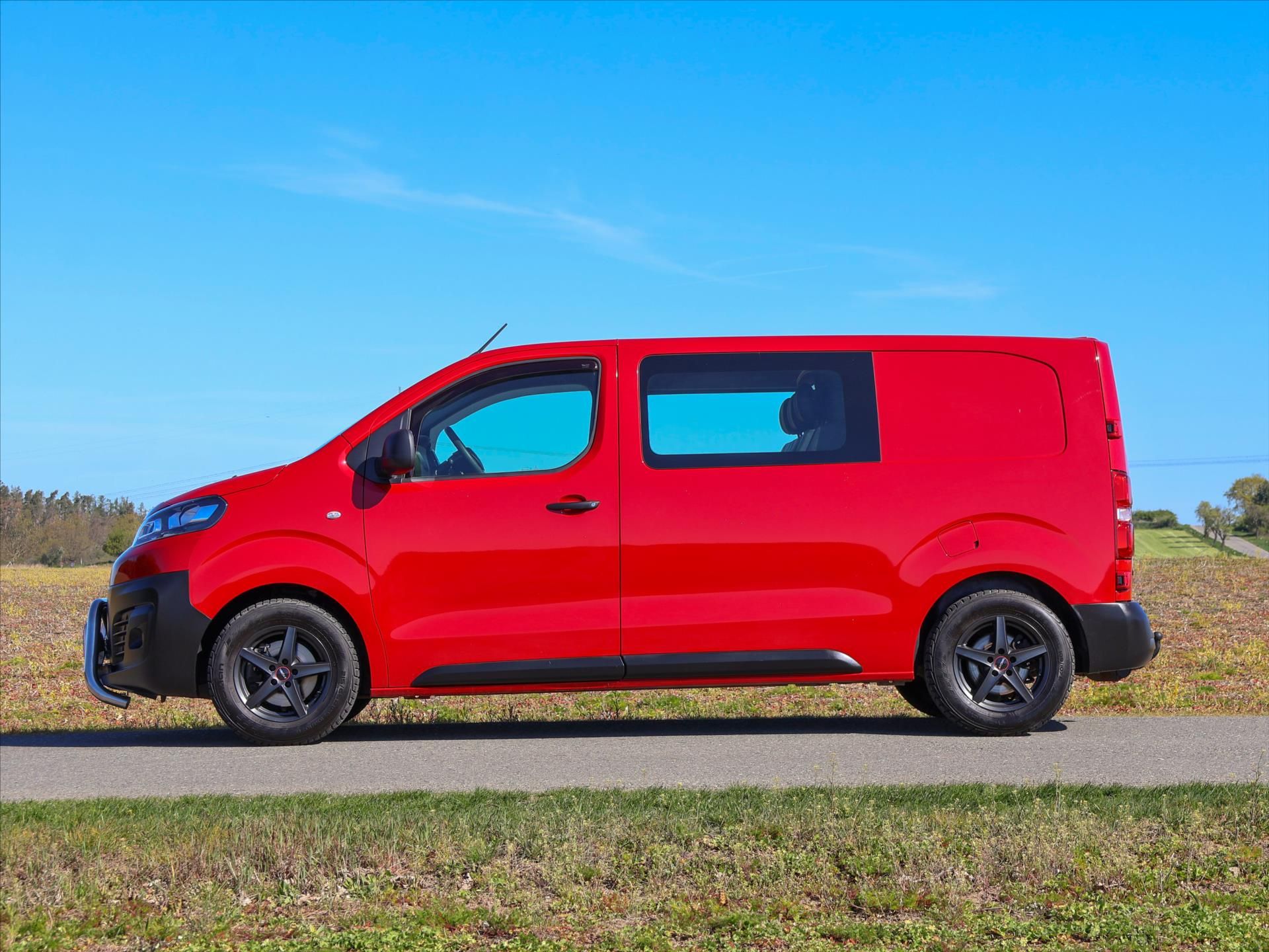 Citroën Jumpy, 1,5 HDI 75kW CZ 6-Míst Tažné - fotka 4